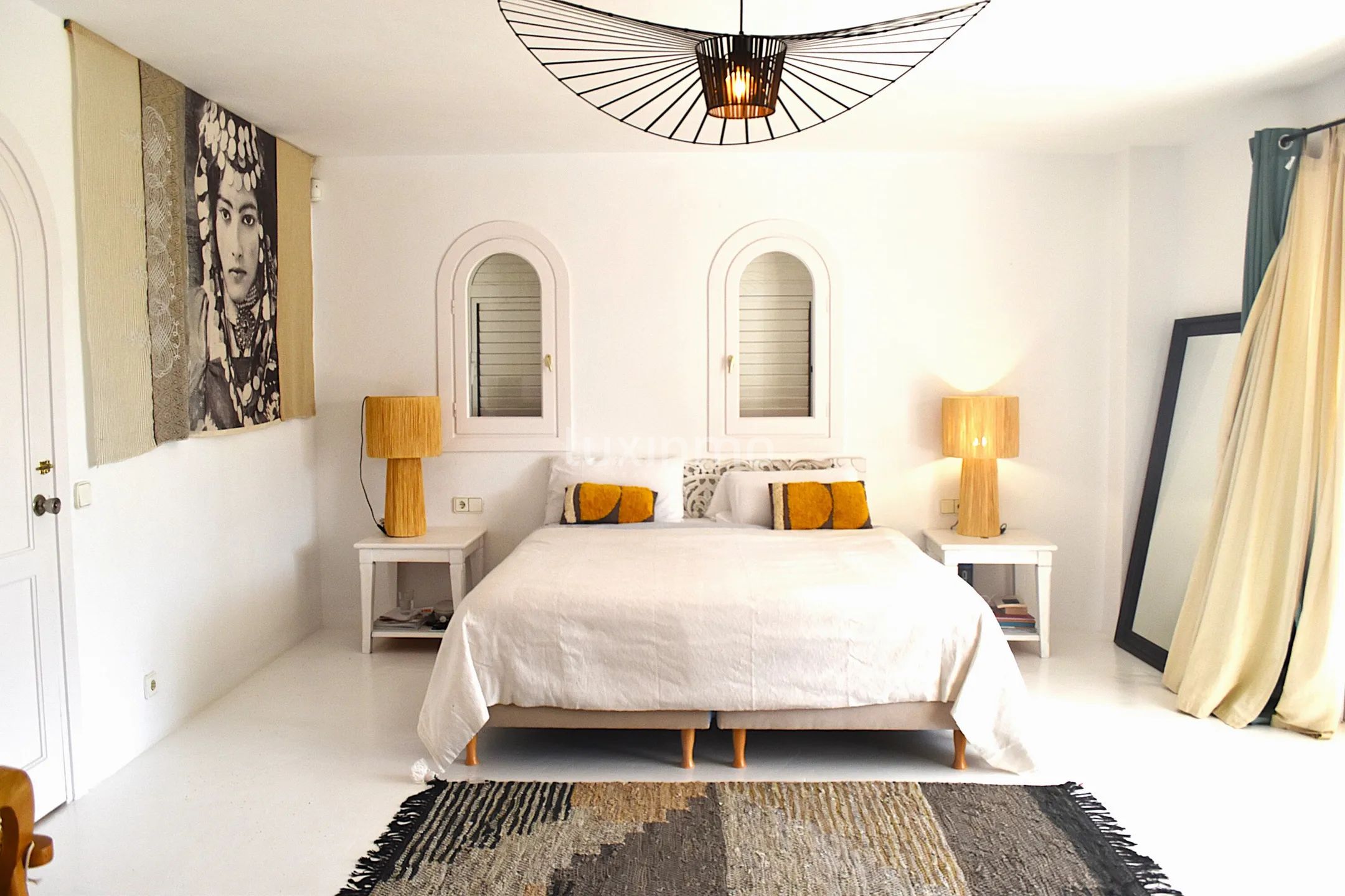 Charmante villa sur la côte sud-ouest avec vue lointaine sur la mer — photo 25