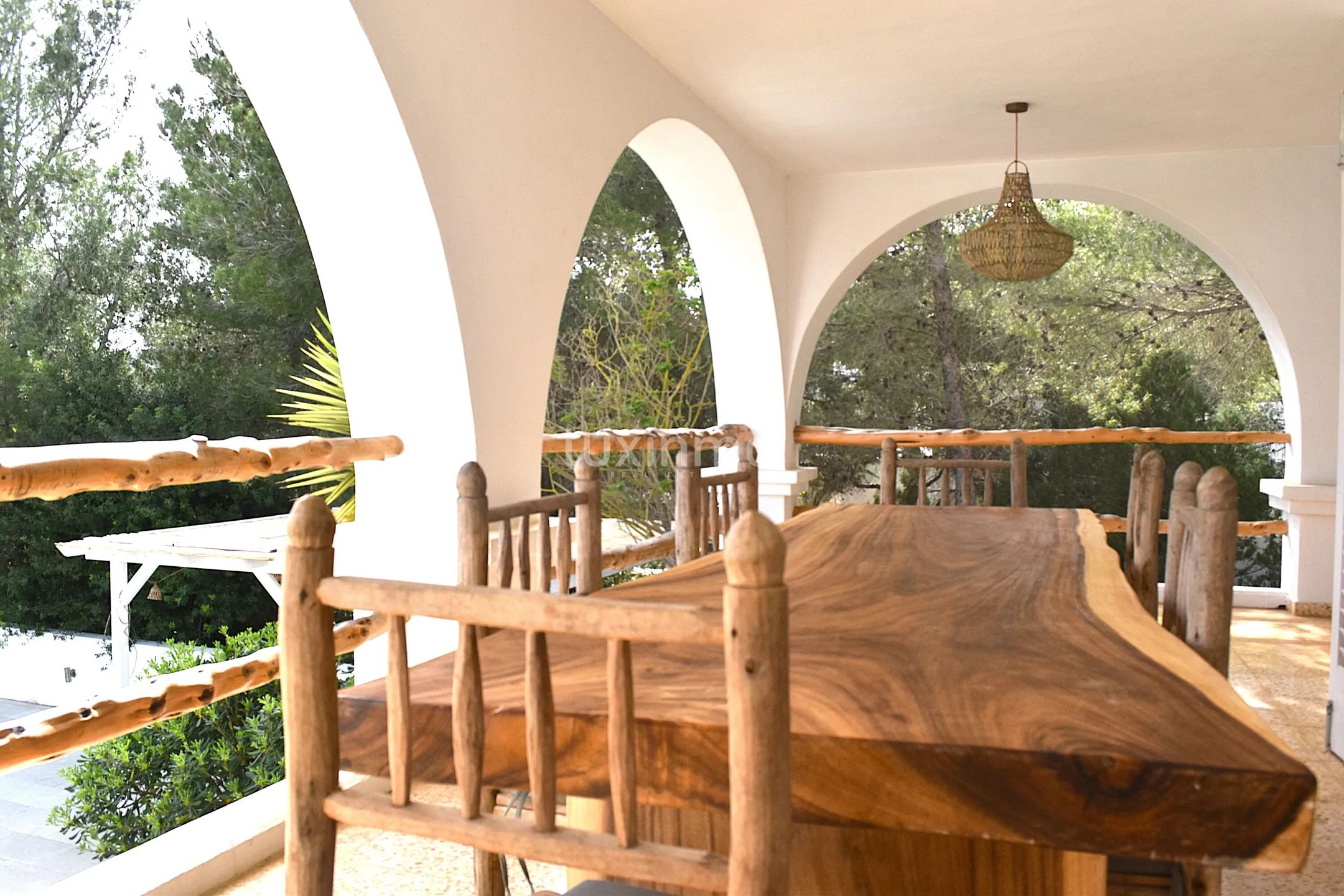 Charmante villa sur la côte sud-ouest avec vue lointaine sur la mer — photo 20