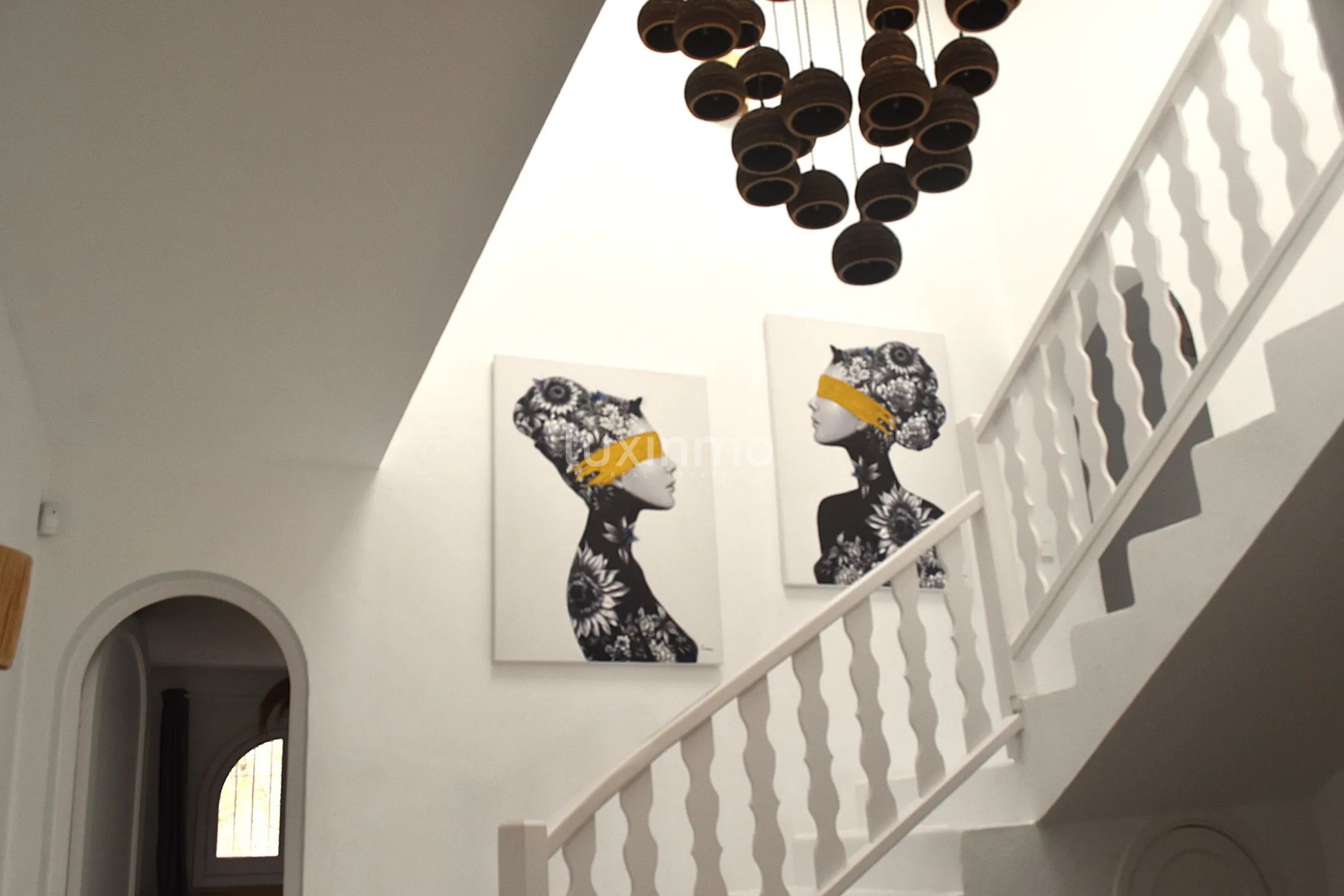 Charmante villa sur la côte sud-ouest avec vue lointaine sur la mer — photo 19