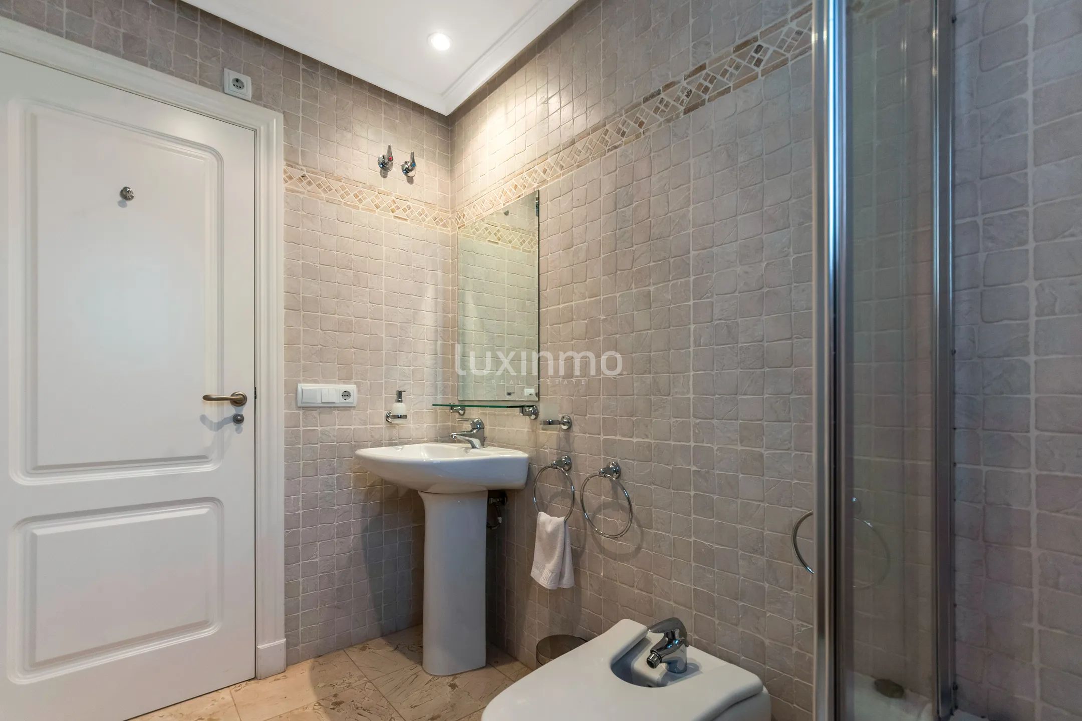 Fantastic apartment with sea views in Altea Hills — photo 18