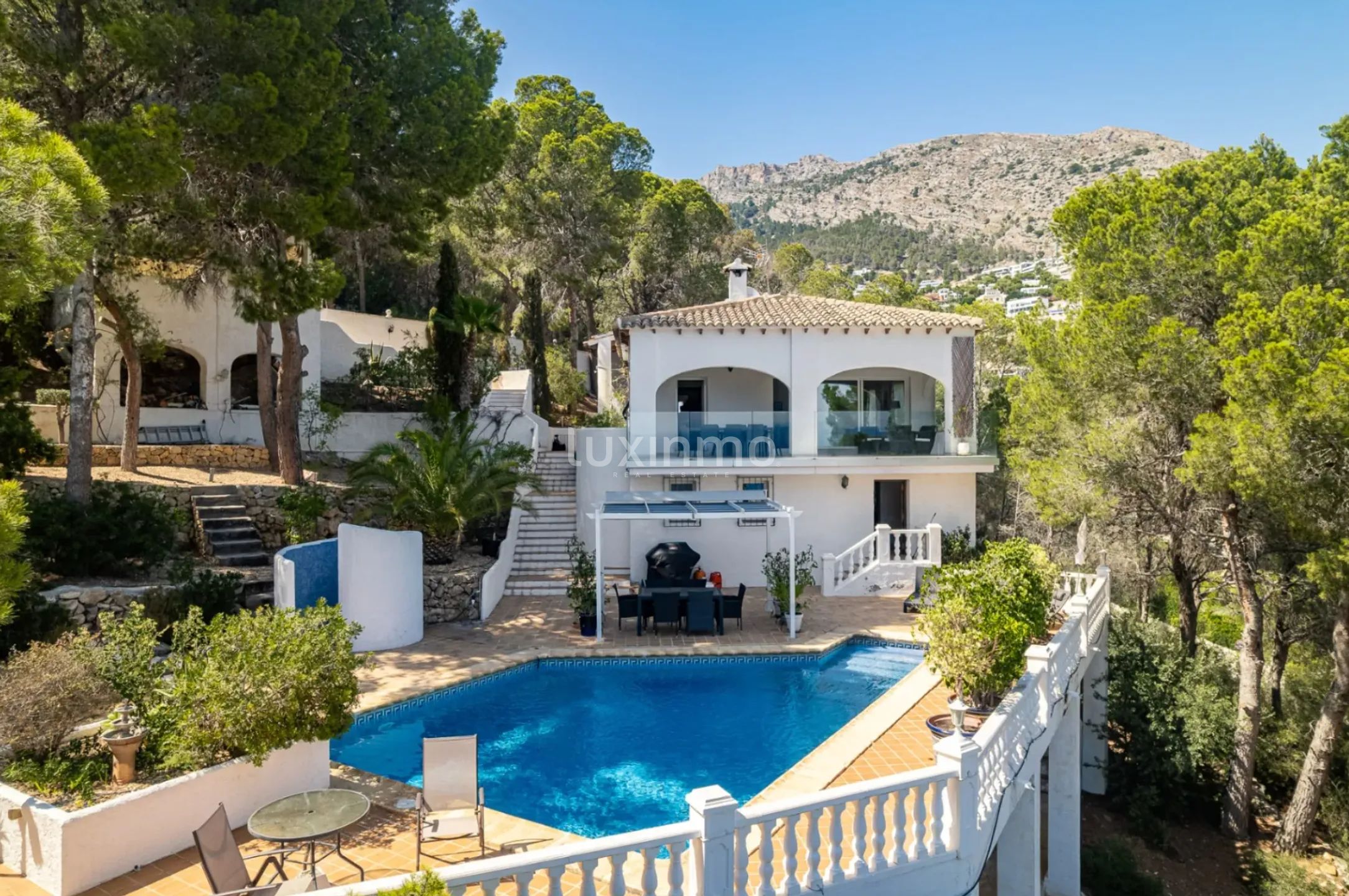Beautiful vila with sea views for rent in Altea — photo 21