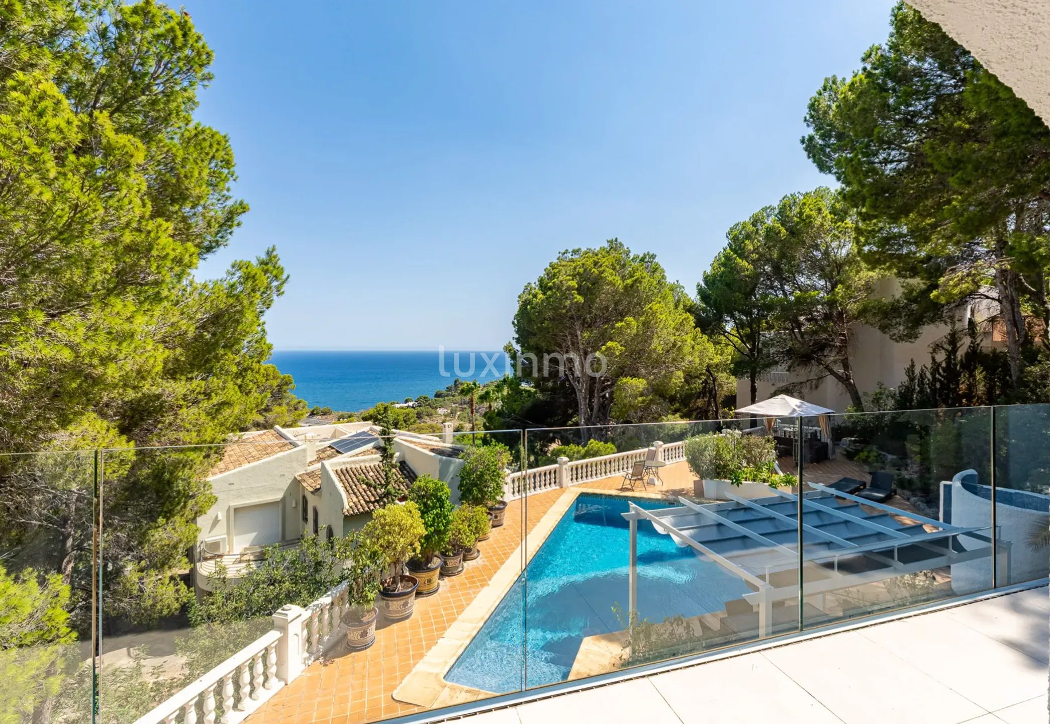 Beautiful vila with sea views for rent in Altea — photo 19