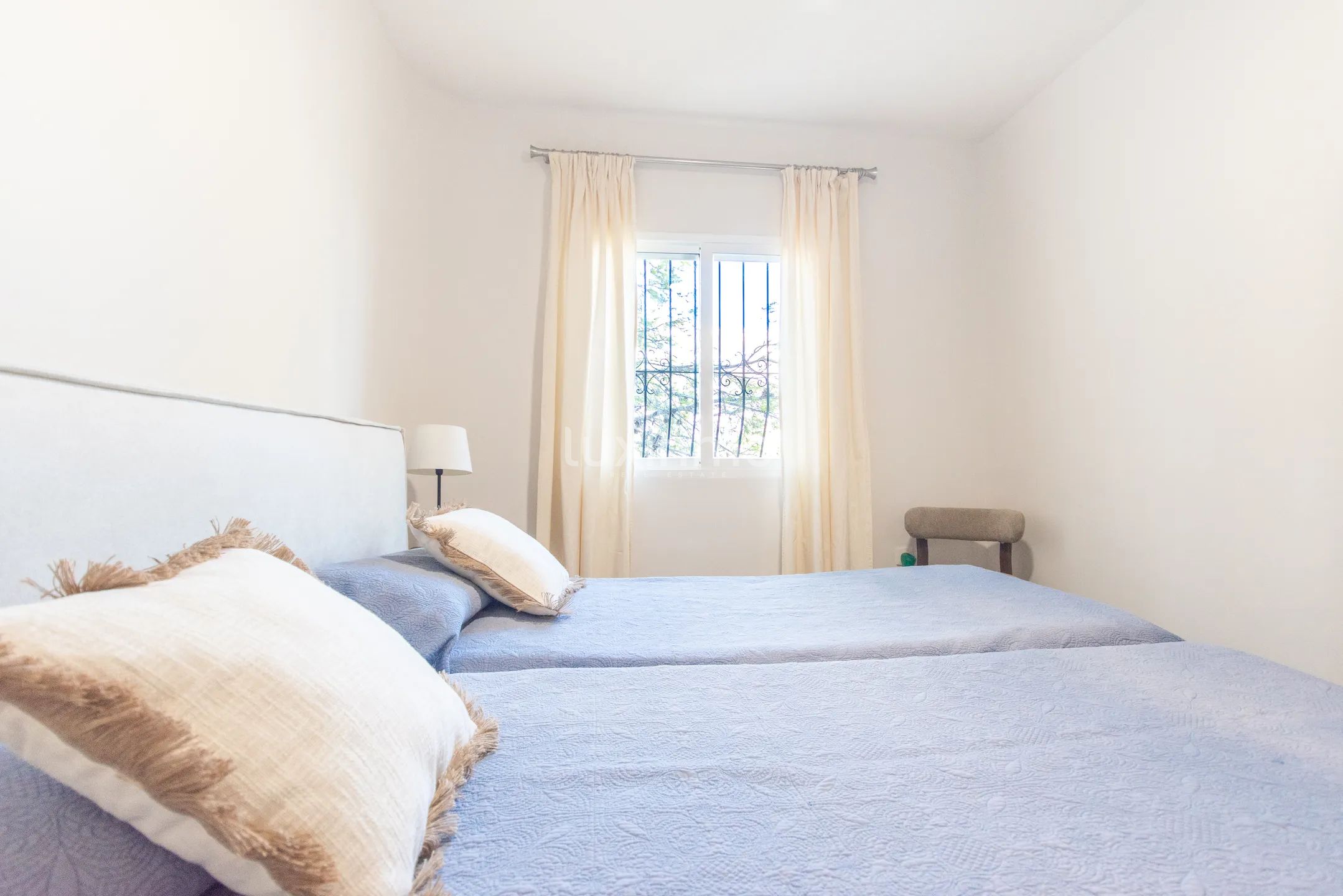 Beautiful vila with sea views for rent in Altea — photo 12