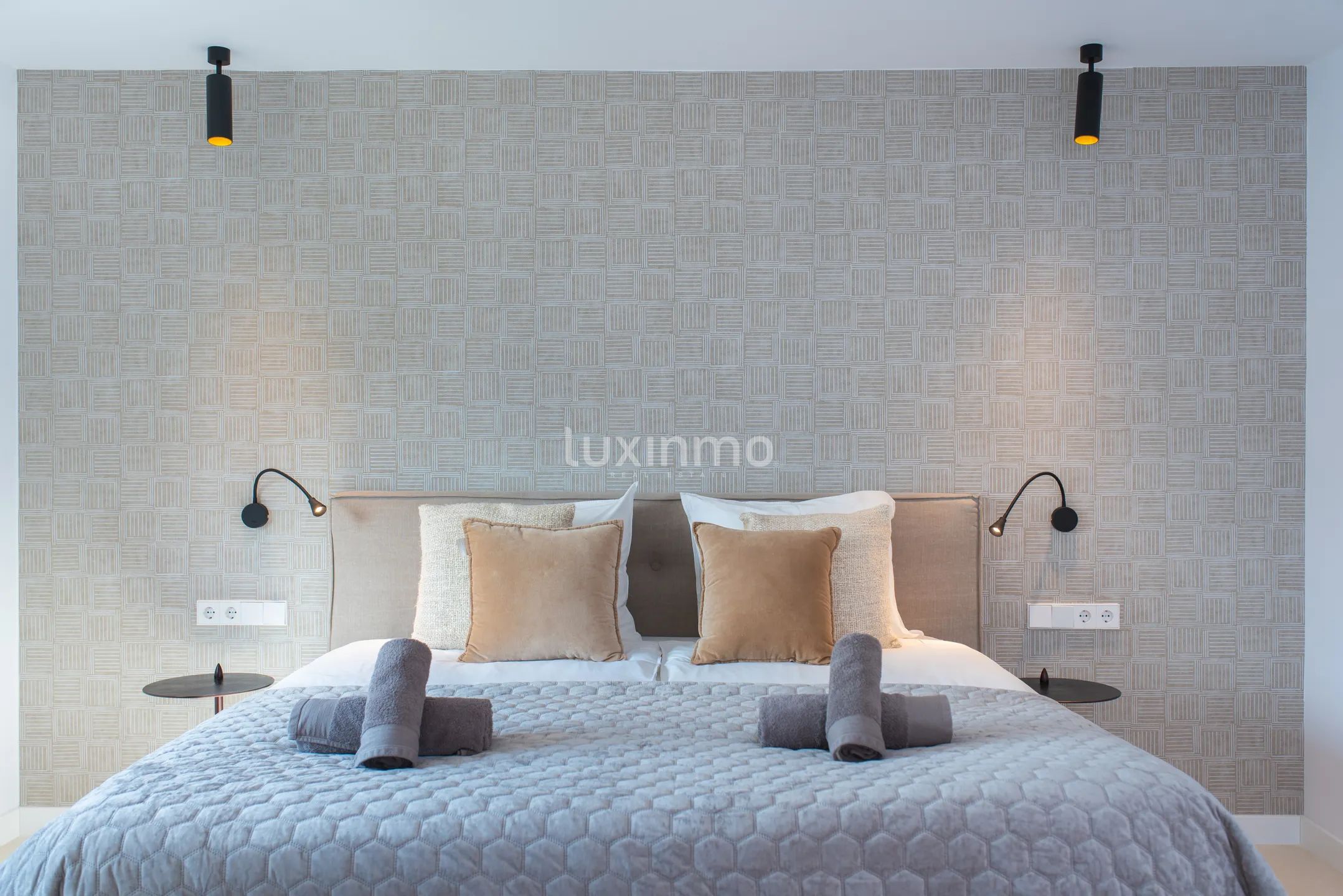 Elegante eigentijdse villa in Can Ramón met verhuur Lisence — photo 35