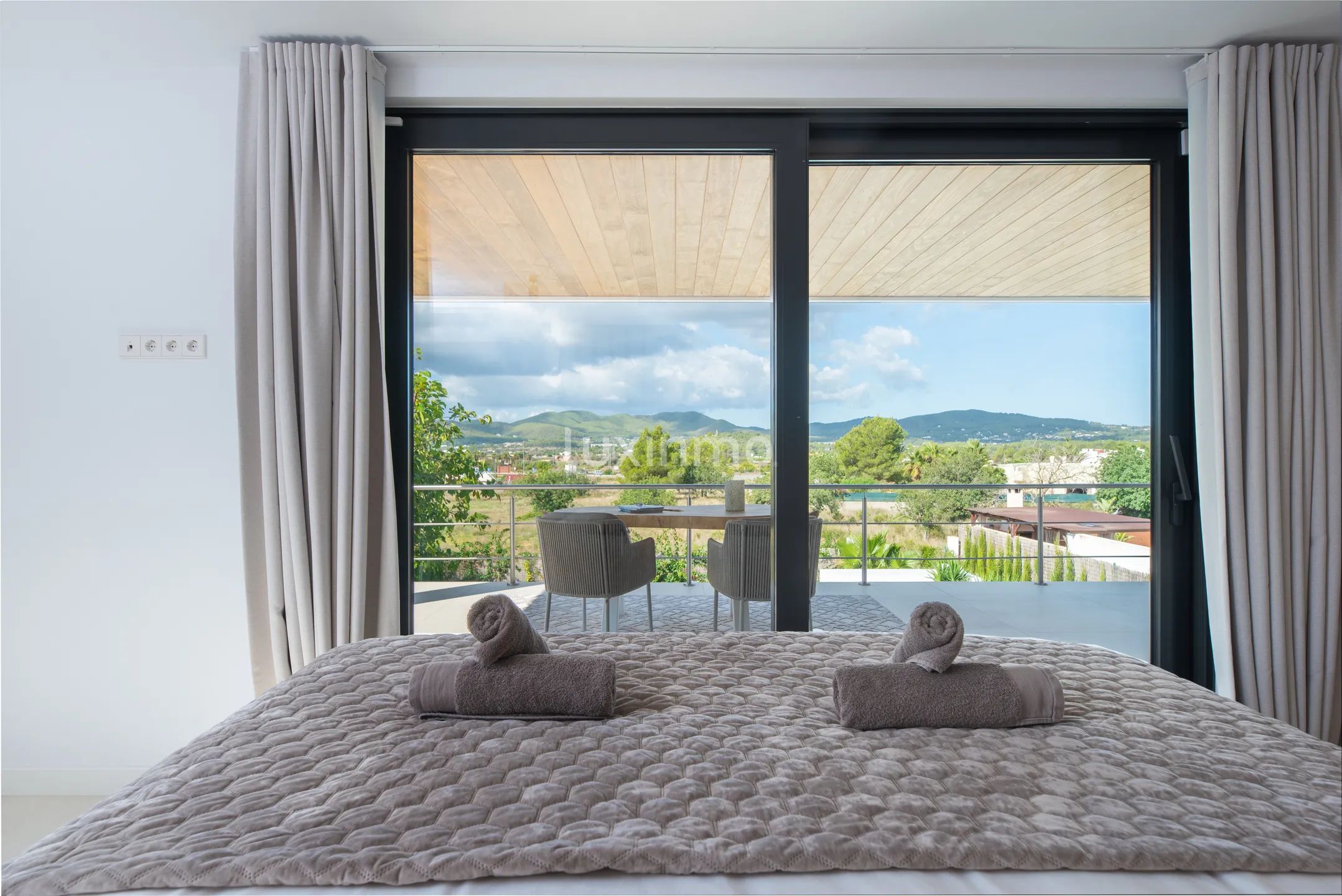 Elegant modern villa i Can Ramón med uthyrning Lisence — photo 34