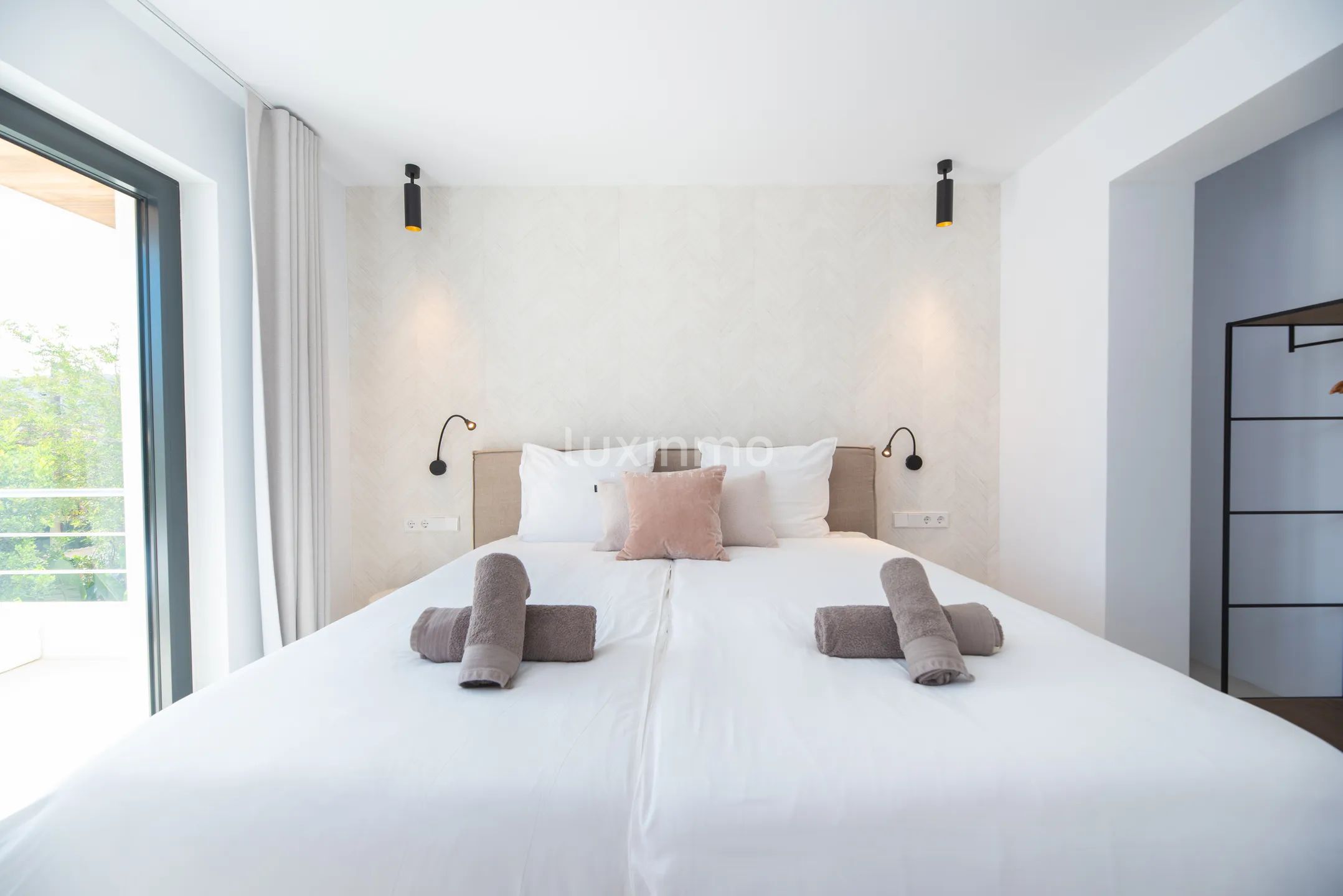 Elegant modern villa i Can Ramón med uthyrning Lisence — photo 30