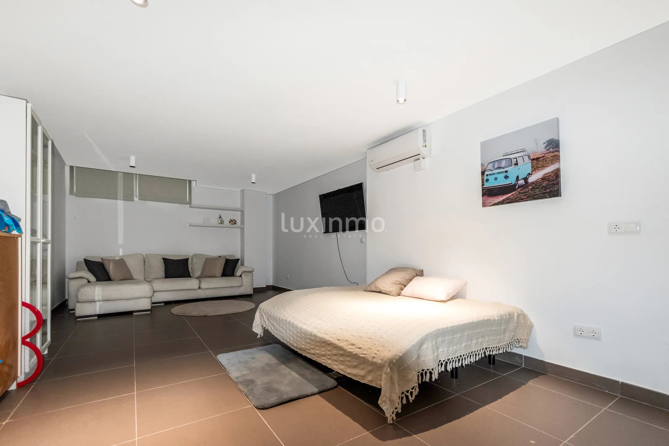 Beautiful house with sea views for rent in Altea — photo 22