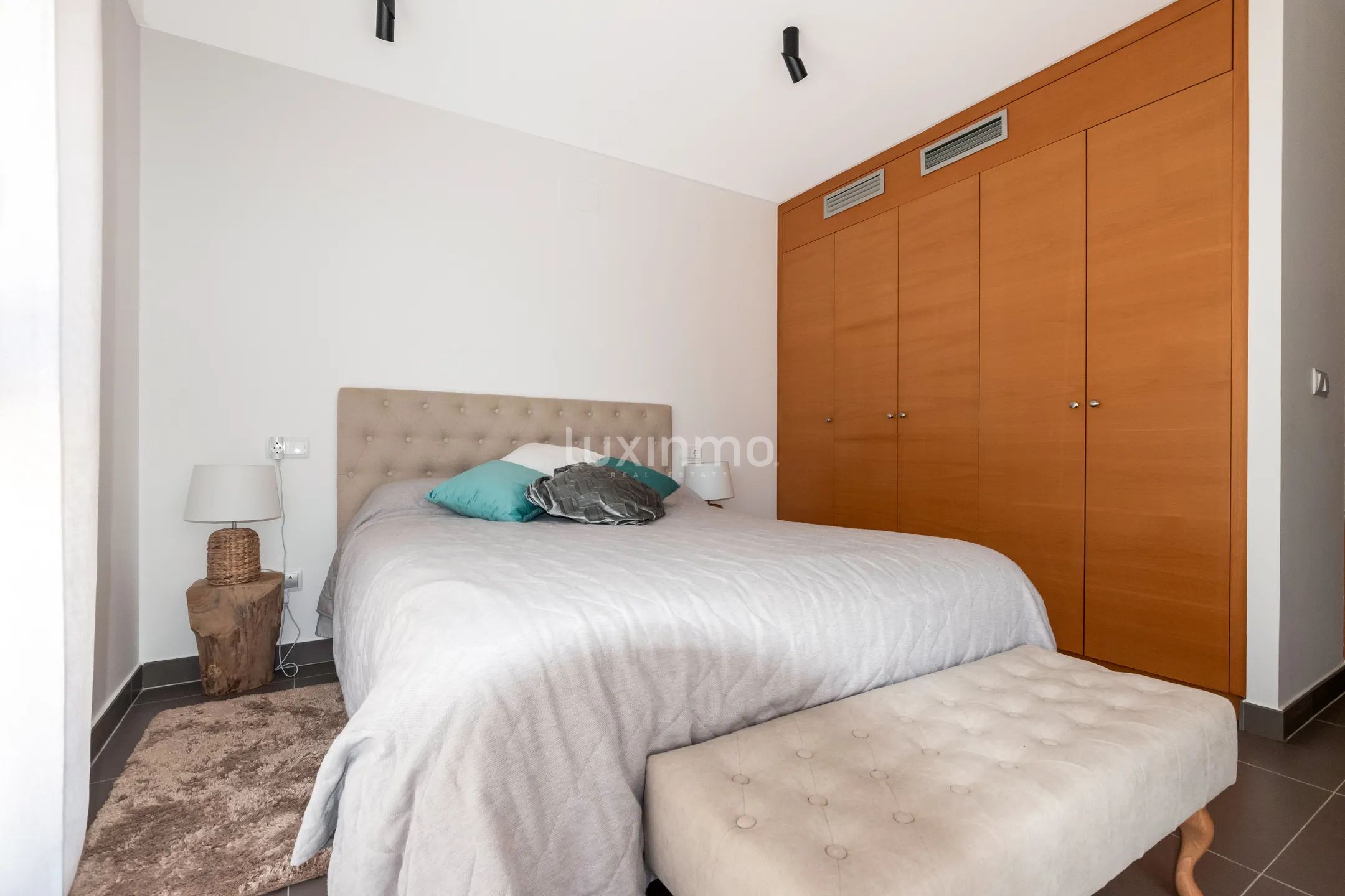 Beautiful house with sea views for rent in Altea — photo 9