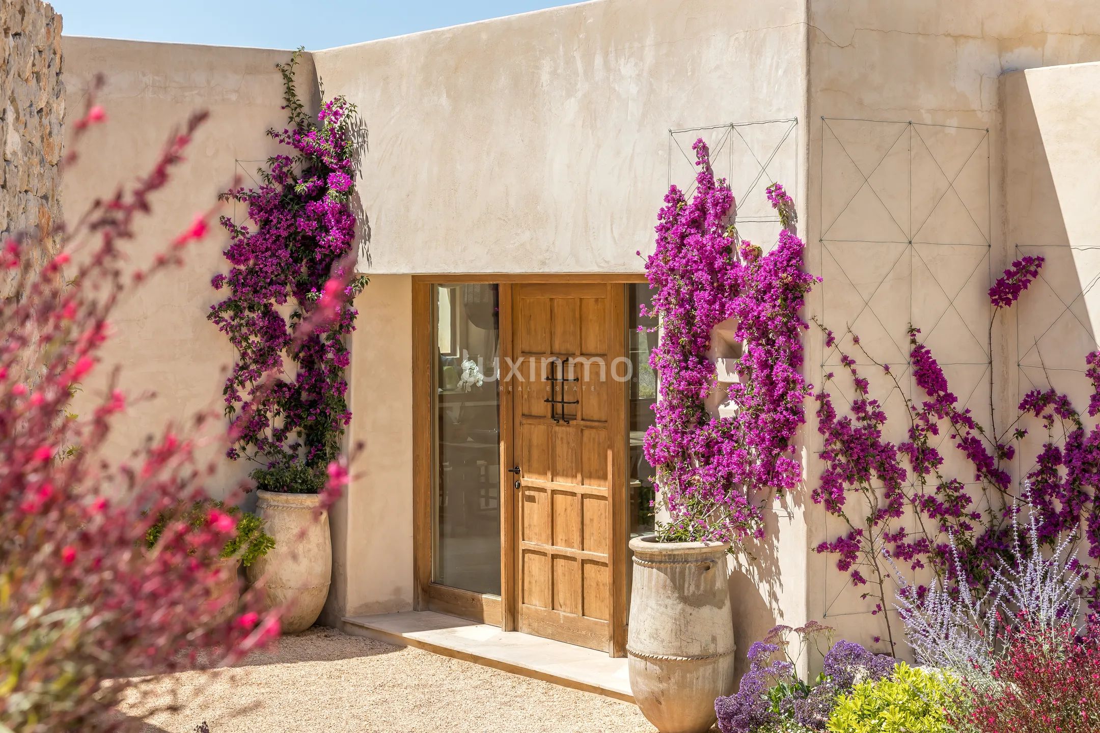 Nybygget luksuseiendom med panoramautsikt over solnedgangen i Cala Tarida — photo 9