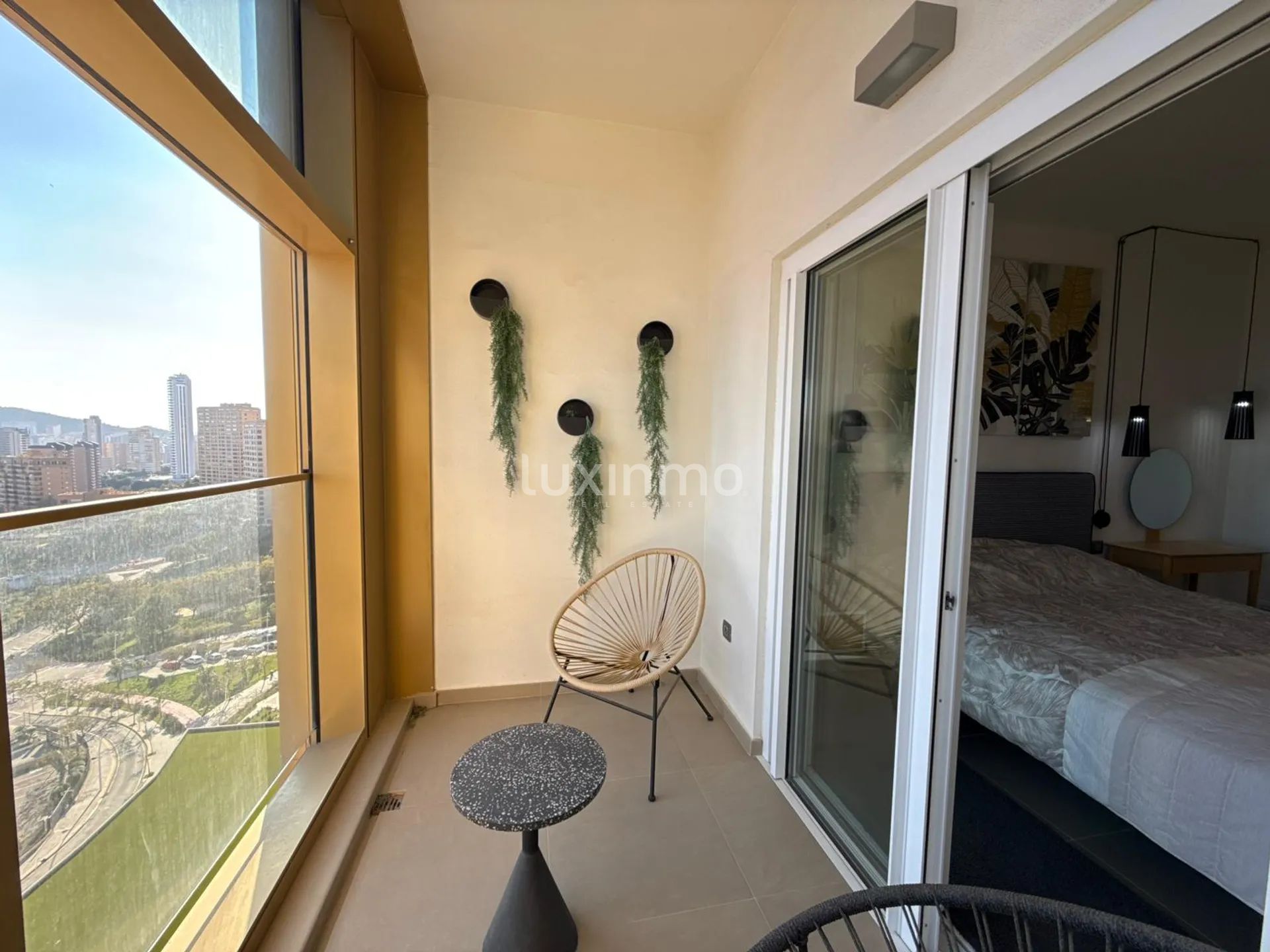 2 Bedroom Sea view flat in playa de poniente — photo 7