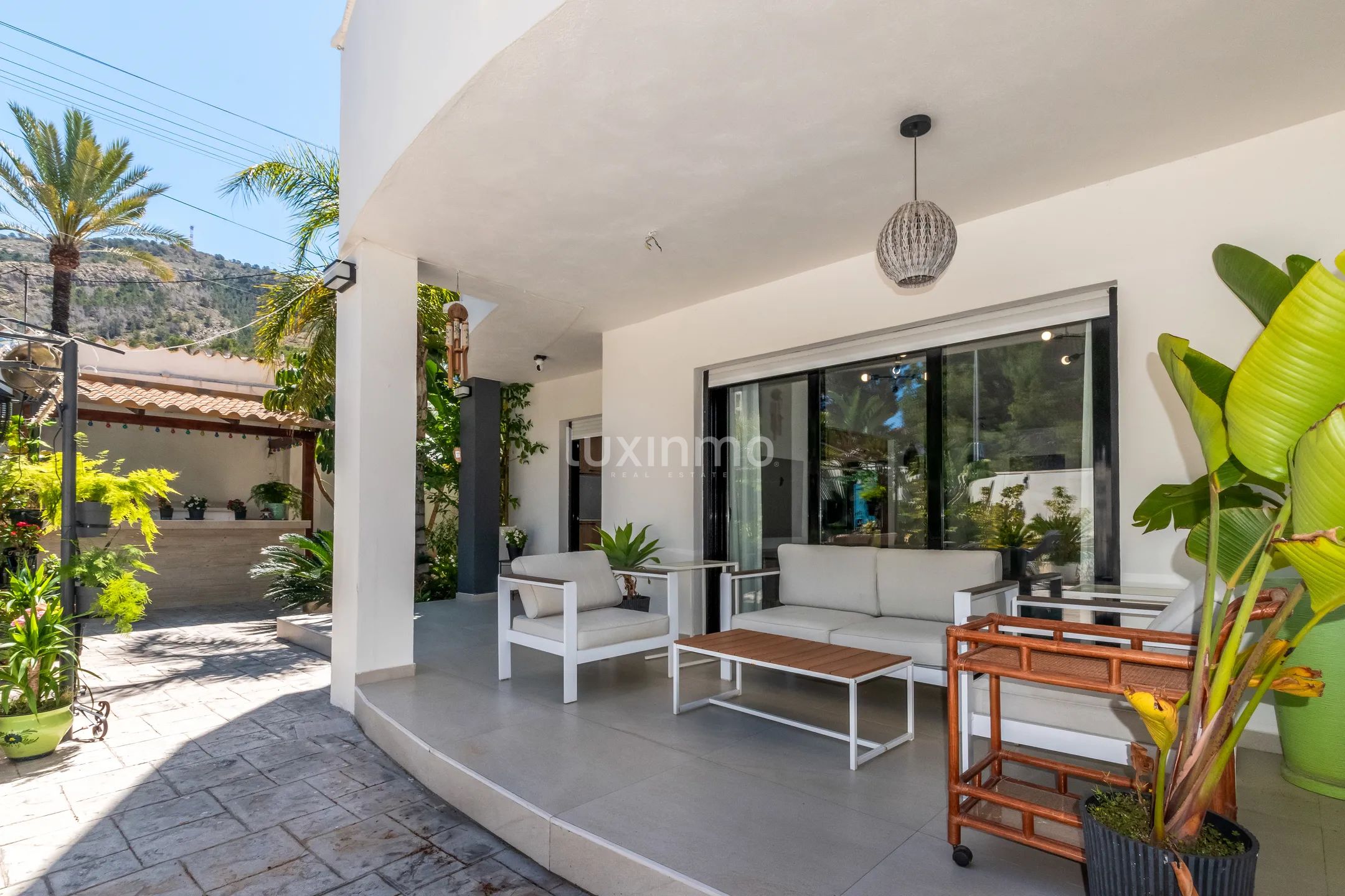 Cozy house with pool in Albir for rent — photo 17