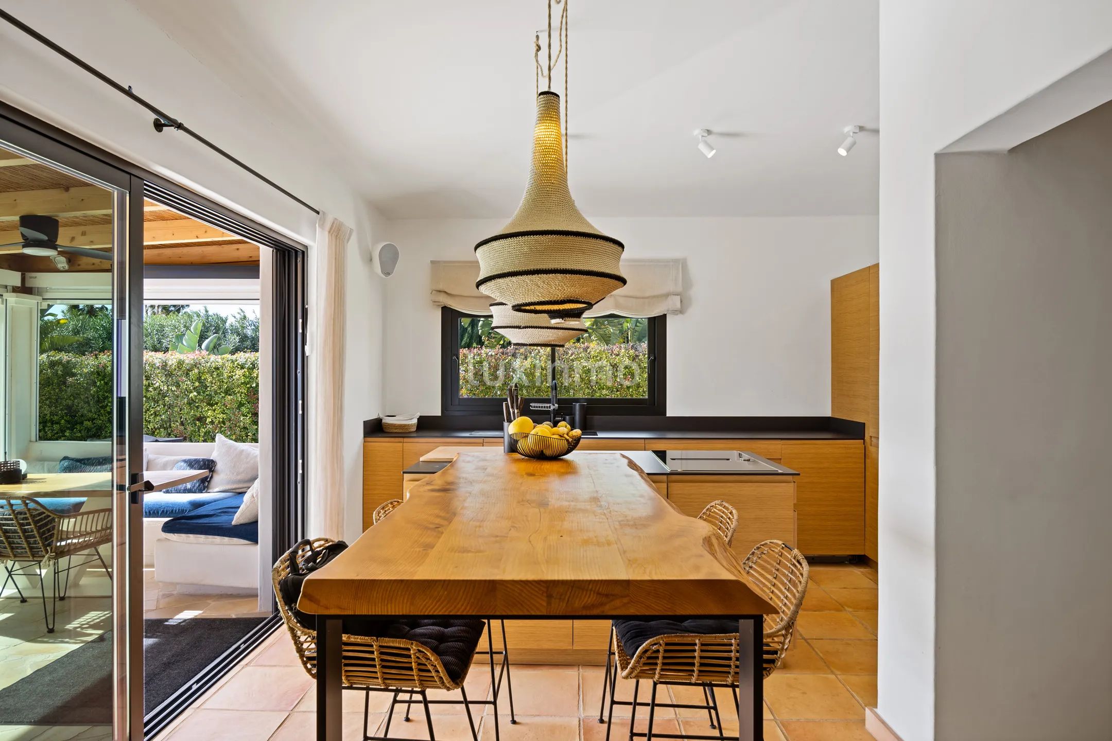 Mediterranean villa with guest house in Montgó, Jávea — photo 7