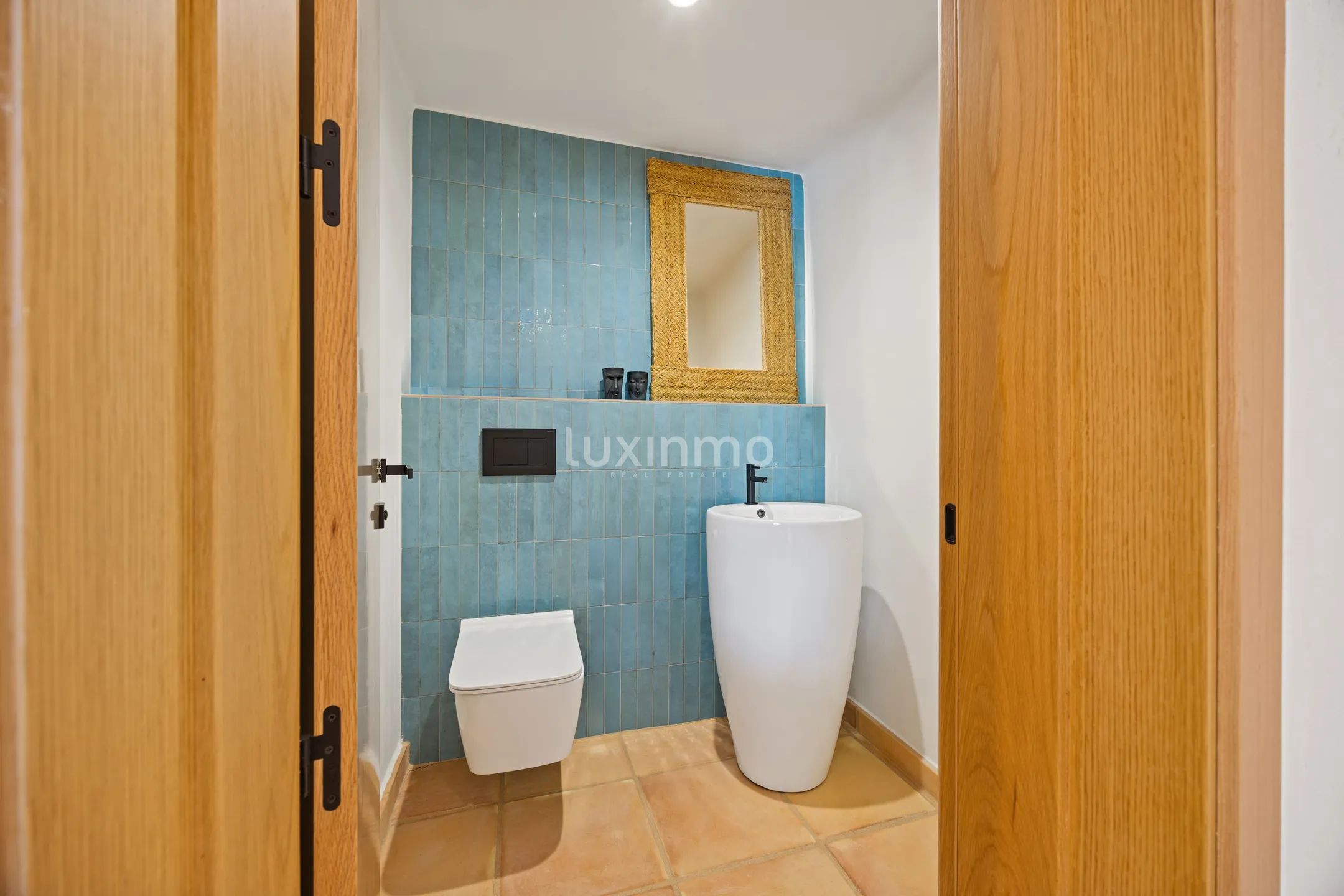 Mediterranean villa with guest house in Montgó, Jávea — photo 27