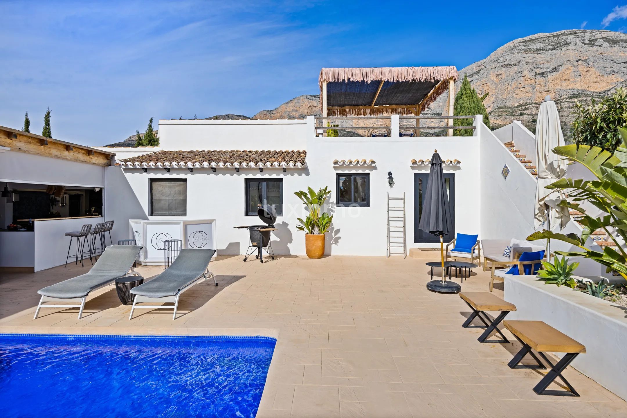 Mediterranean villa with guest house in Montgó, Jávea — photo 36