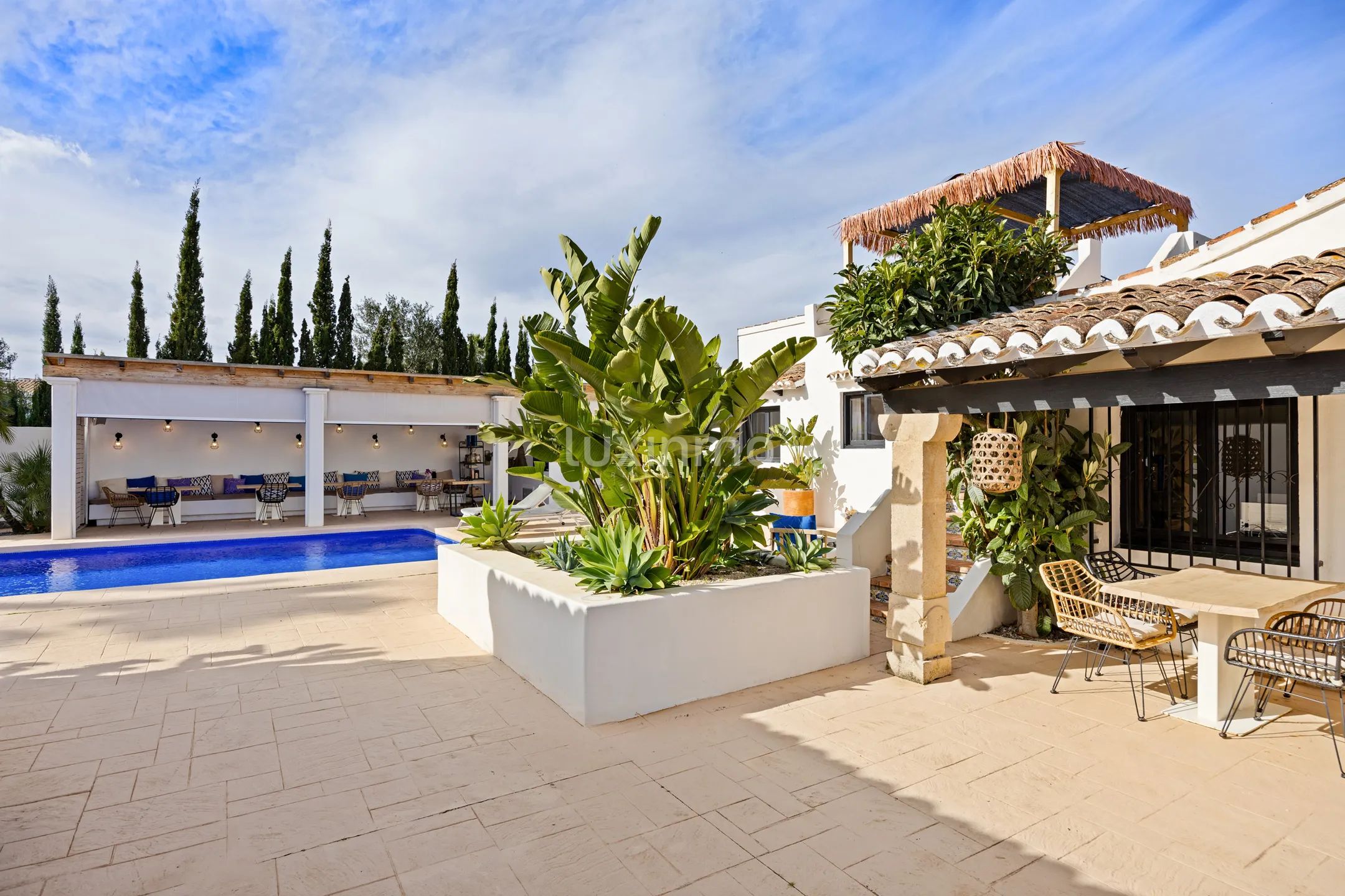 Mediterranean villa with guest house in Montgó, Jávea — photo 37