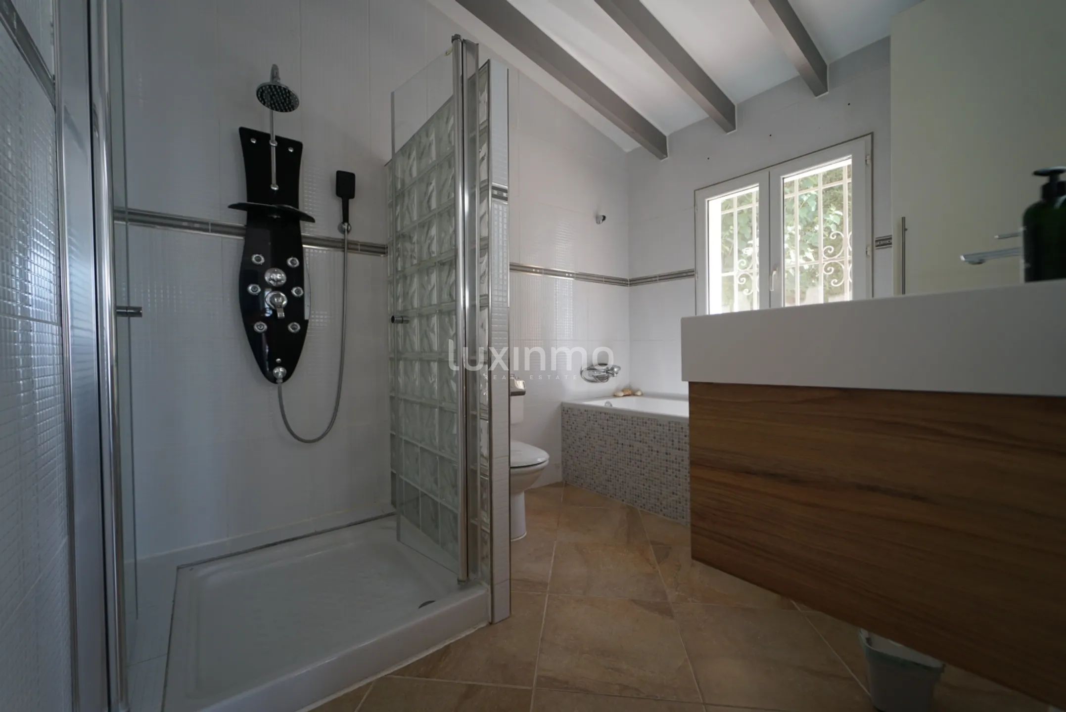 Modern villa with panoramic sea views — photo 24