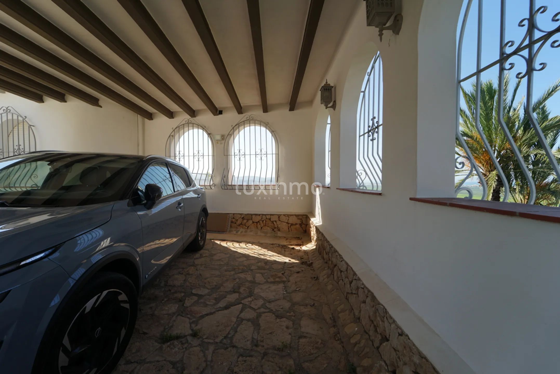 Modern villa with panoramic sea views — photo 30