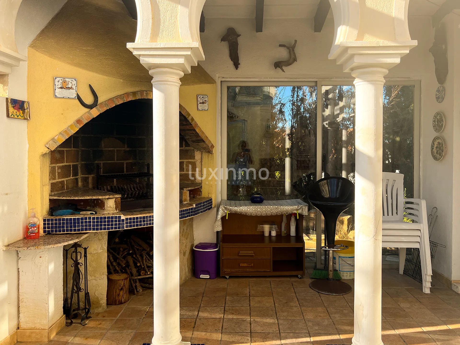 Colonial villa with sea views in El Montgó, Dénia — photo 40