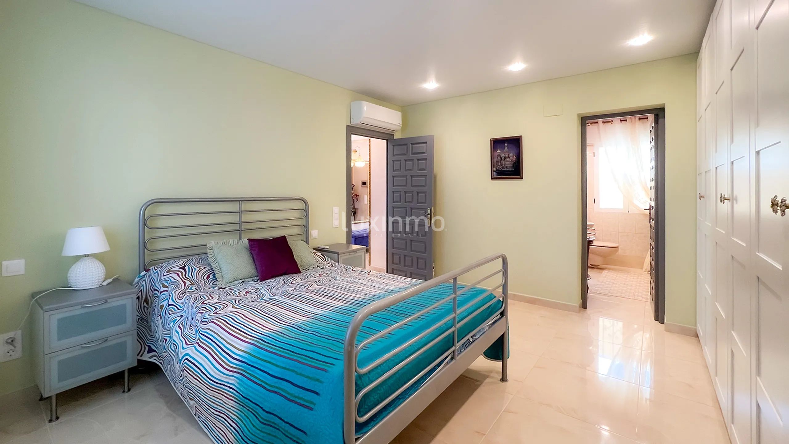 Colonial villa with sea views in El Montgó, Dénia — photo 22