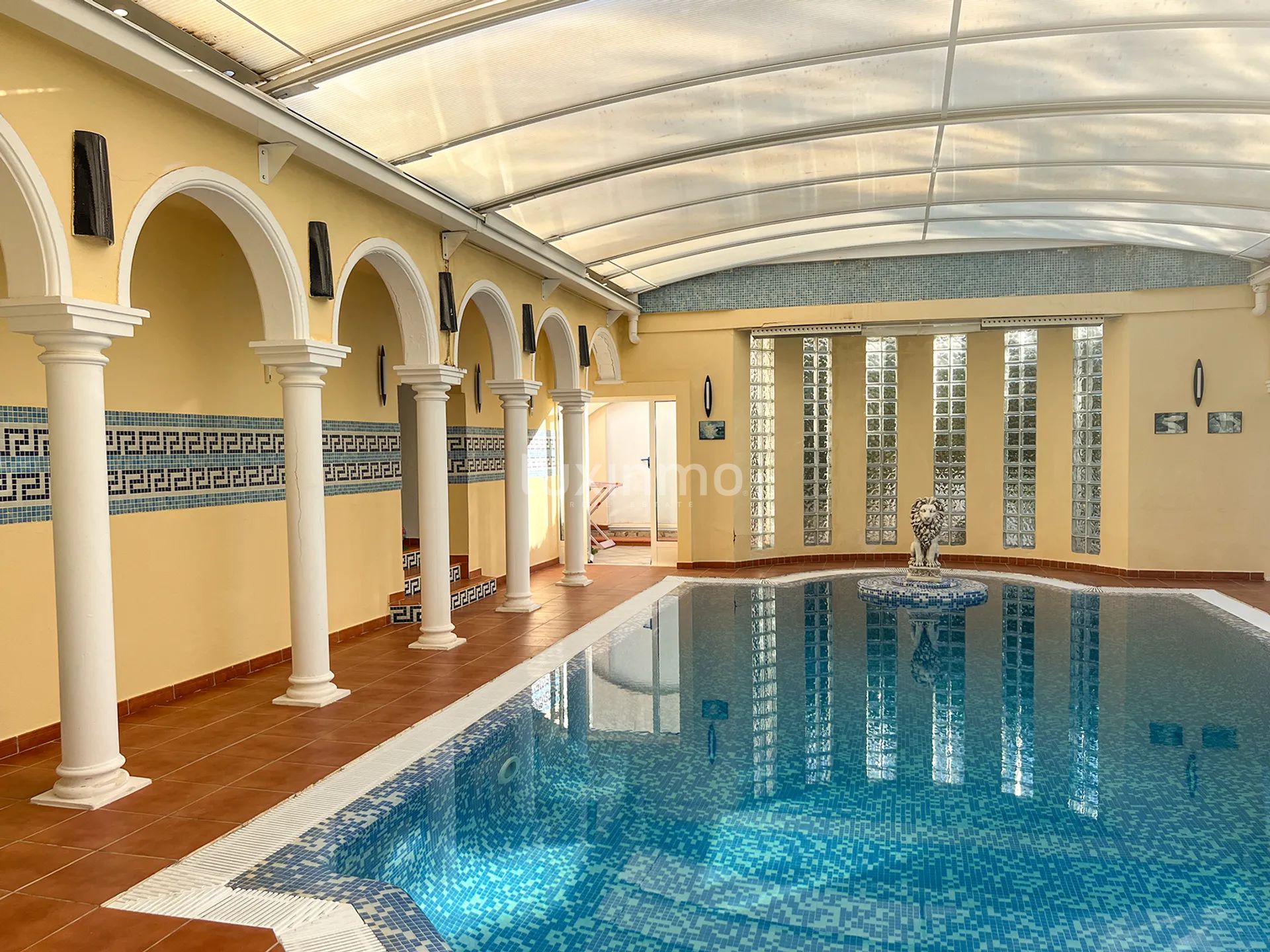 Colonial villa with sea views in El Montgó, Dénia — photo 67
