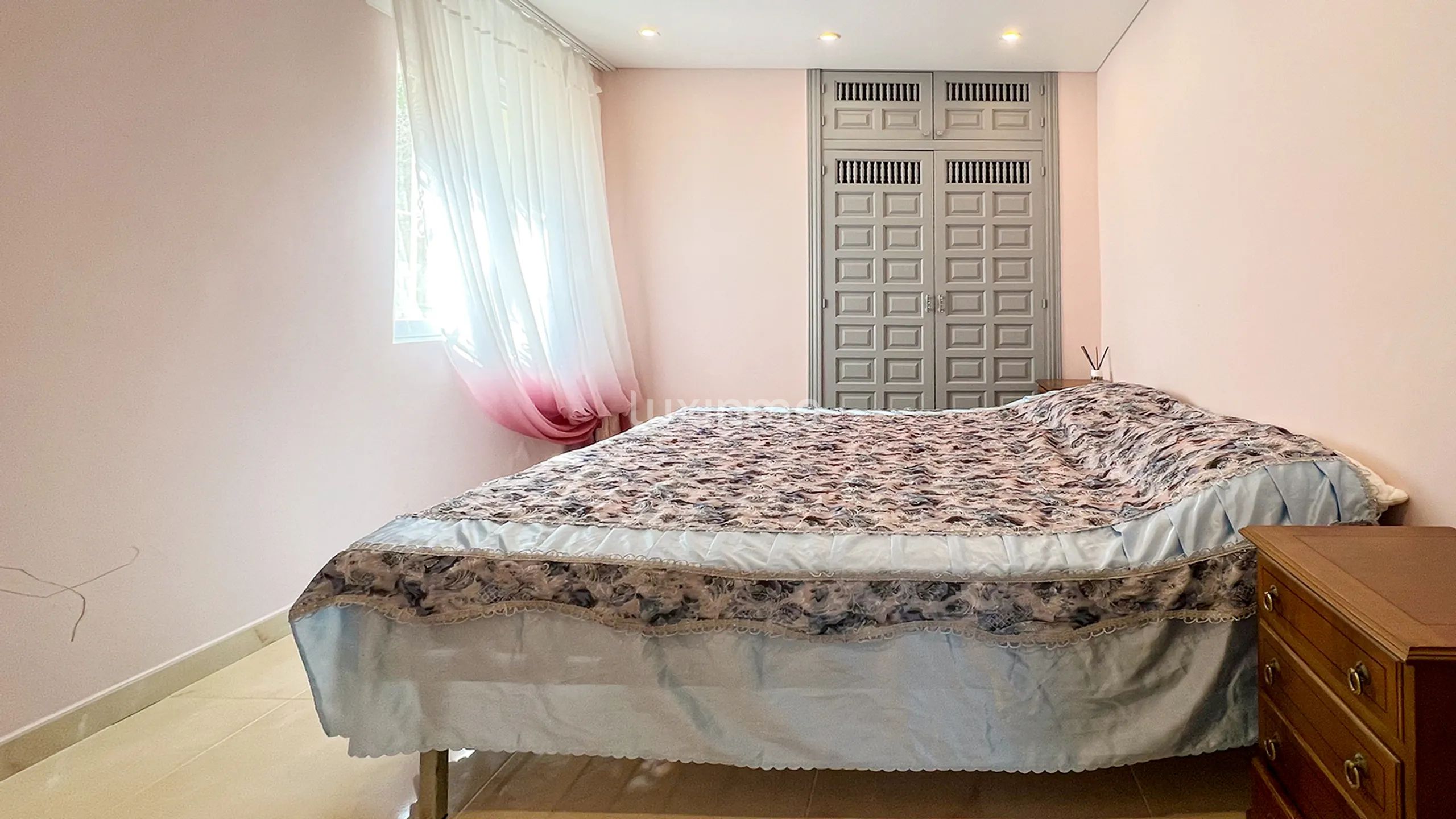 Colonial villa with sea views in El Montgó, Dénia — photo 17