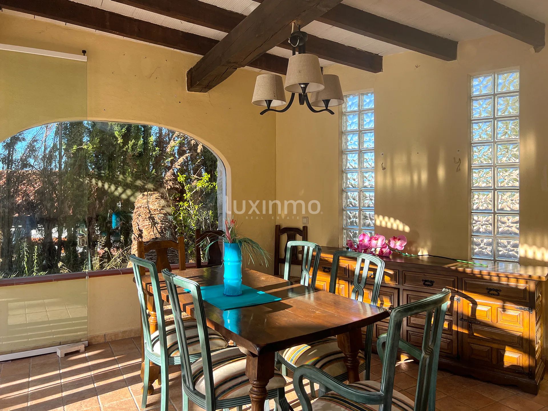 Colonial villa with sea views in El Montgó, Dénia — photo 41
