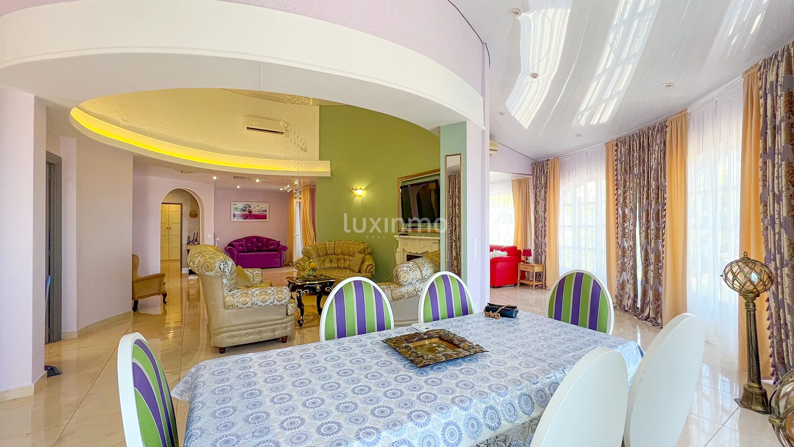 Colonial villa with sea views in El Montgó, Dénia — photo 26