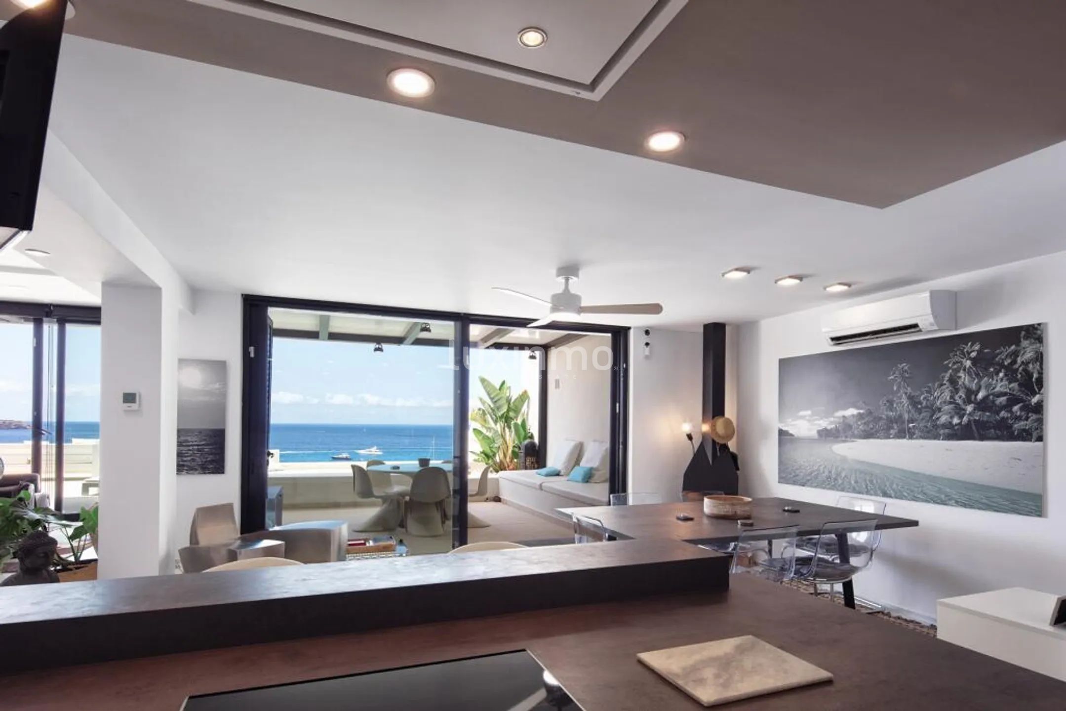 Penthouse exclusif en bord de mer avec vue sur la mer et le coucher de soleil à Cala Tarida — photo 25