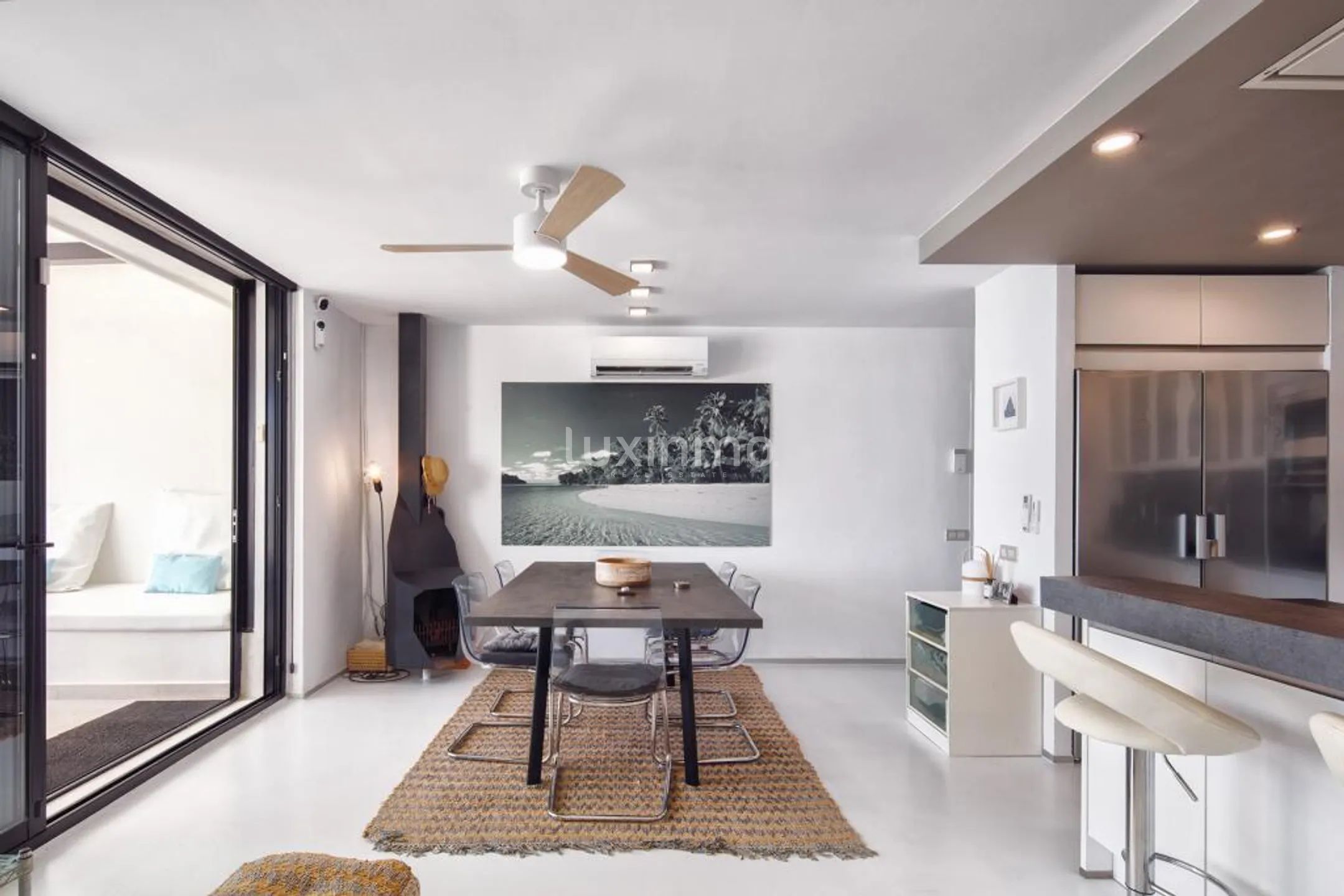 Penthouse exclusif en bord de mer avec vue sur la mer et le coucher de soleil à Cala Tarida — photo 28