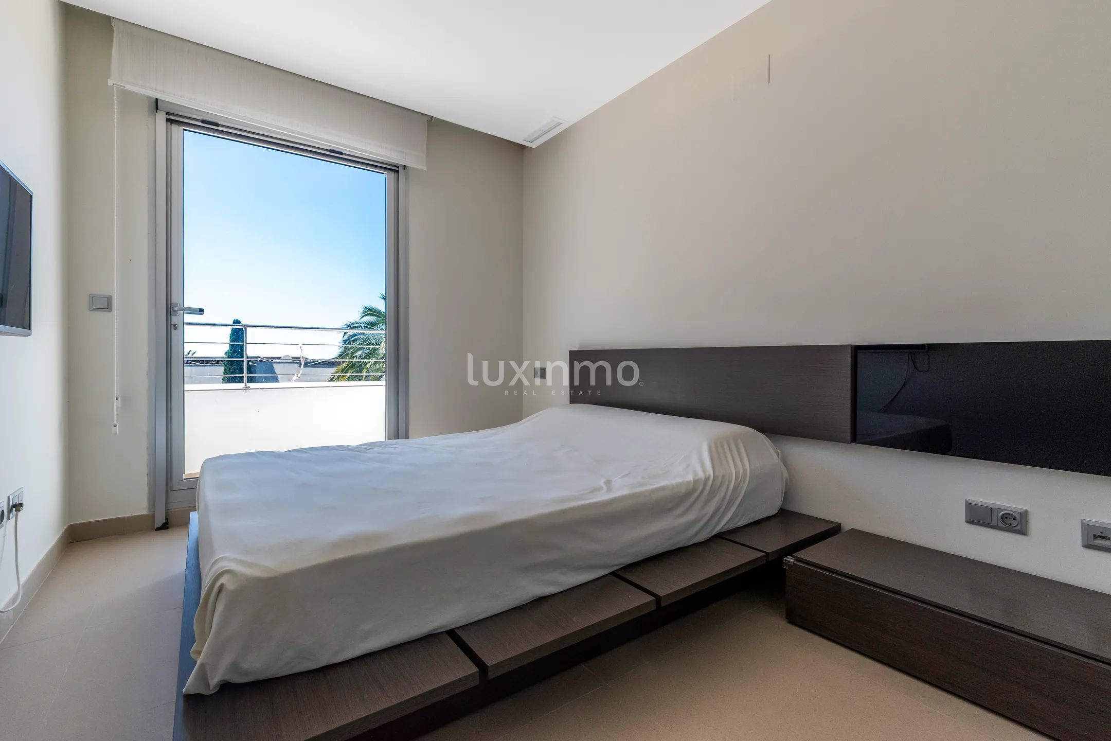 Moderno chalet pareado con piscina y vistas al mar en Altea Hills — photo 22