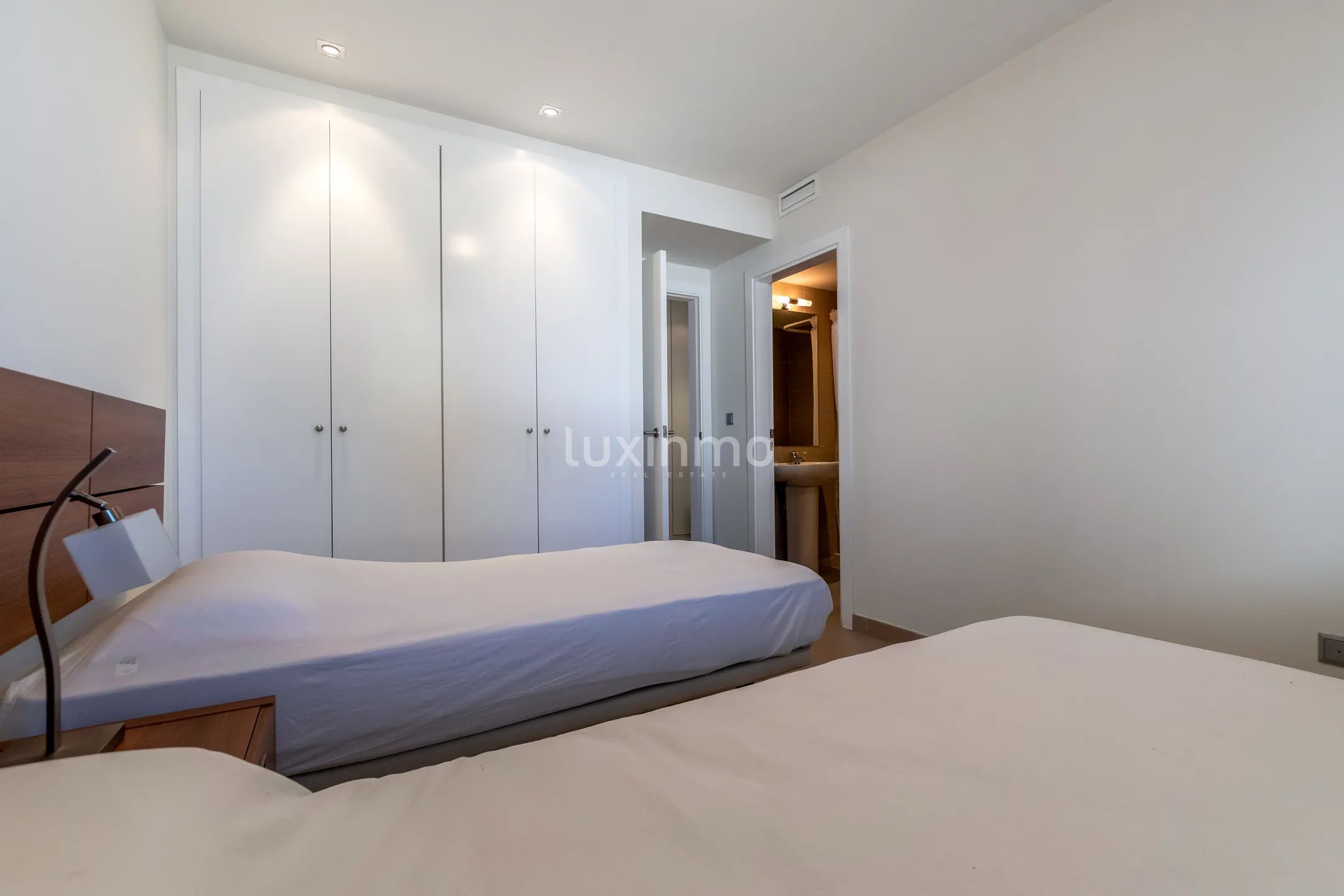 Moderno chalet pareado con piscina y vistas al mar en Altea Hills — photo 25