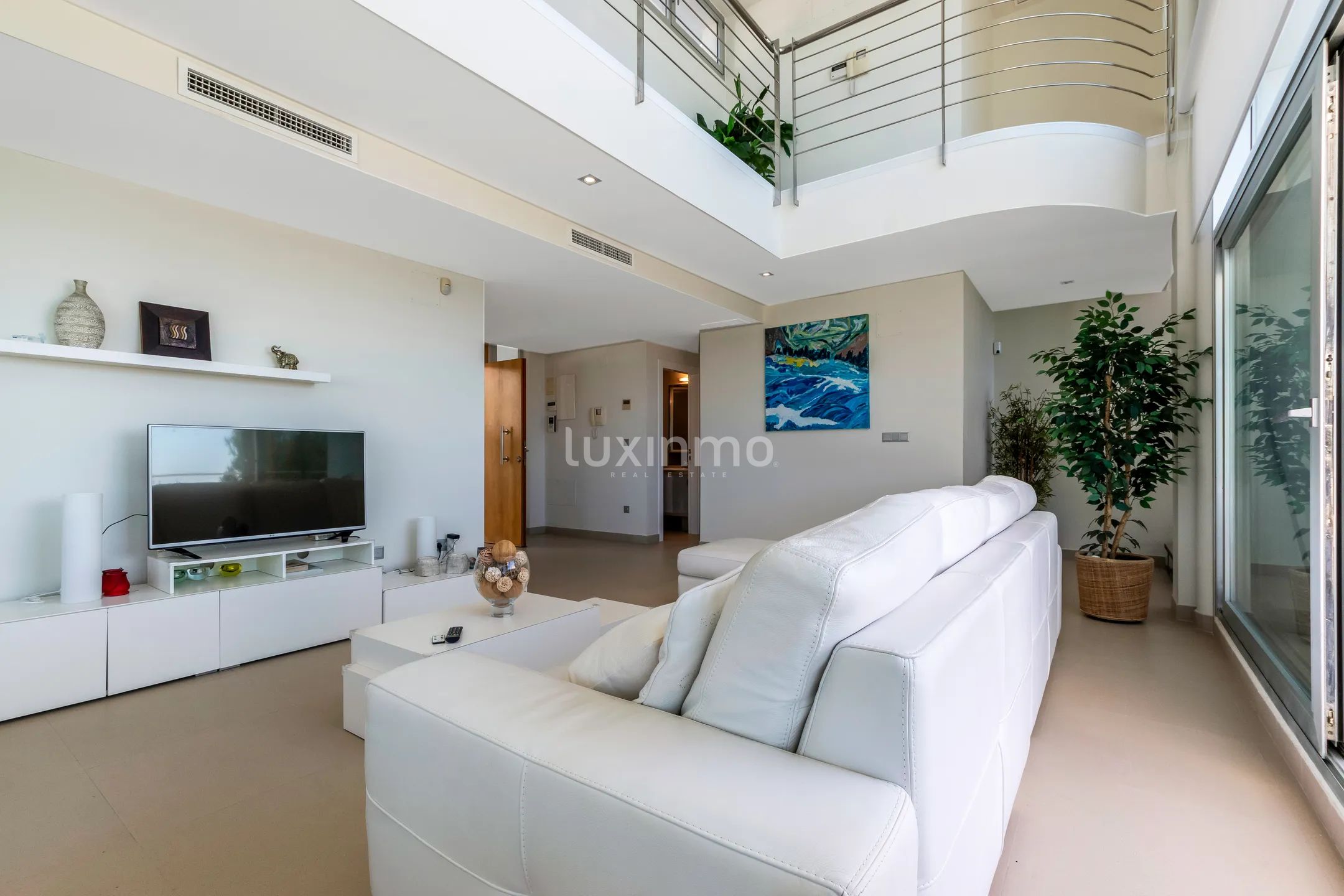Moderno chalet pareado con piscina y vistas al mar en Altea Hills — photo 15