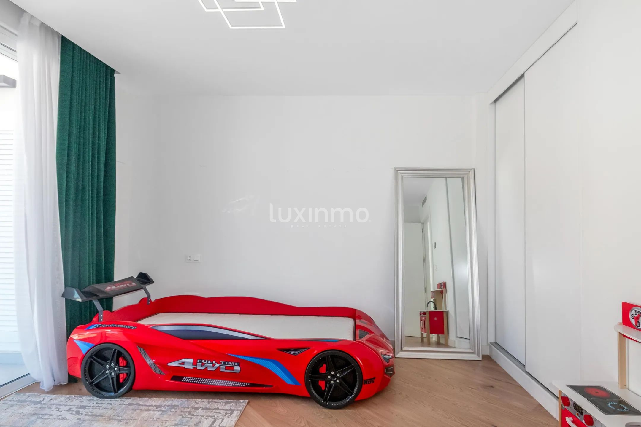 Nowoczesna willa z 3 sypialniami i basenem w Sierra Cortina — photo 24