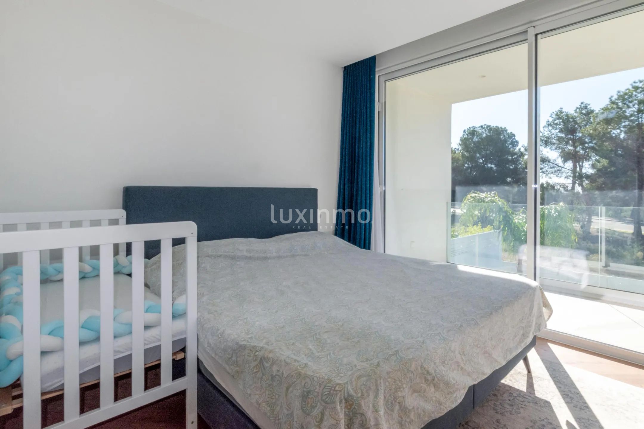 Nowoczesna willa z 3 sypialniami i basenem w Sierra Cortina — photo 17