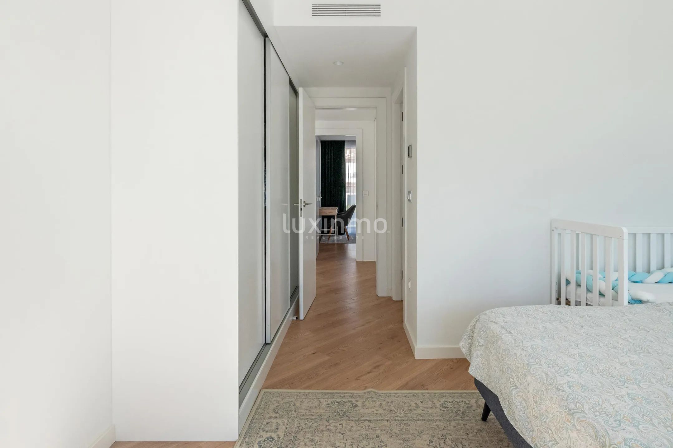 Nowoczesna willa z 3 sypialniami i basenem w Sierra Cortina — photo 19