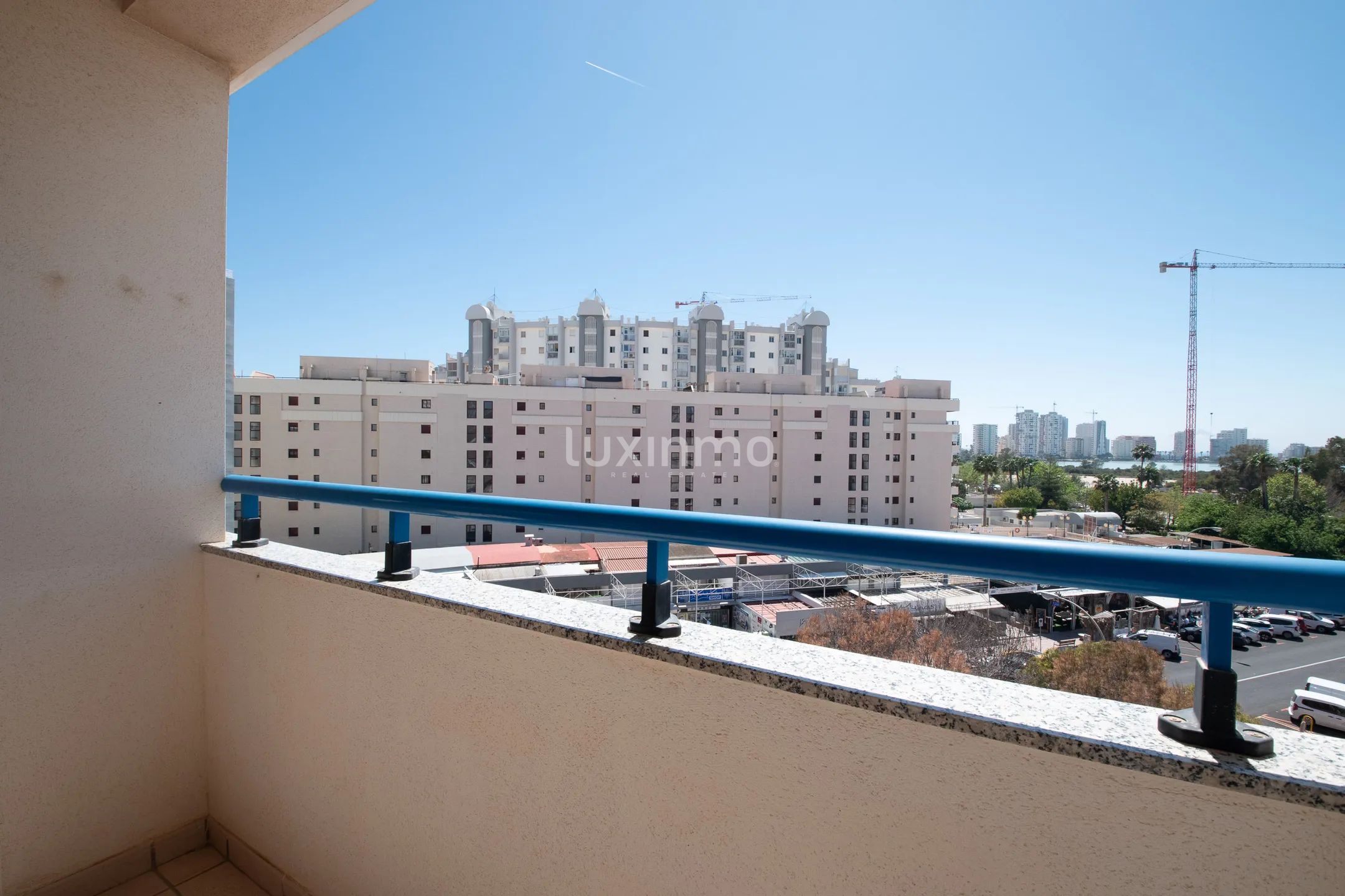 Bright mediterranean flat with sea views in centre Calpe — photo 4