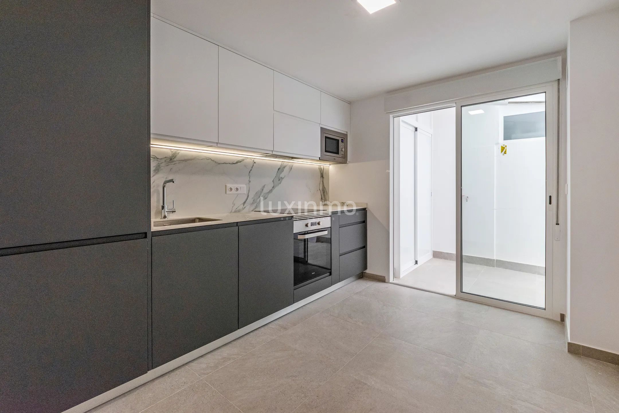 Appartement moderne rénové de 3 chambres à coucher à Altea Pueblo — photo 14