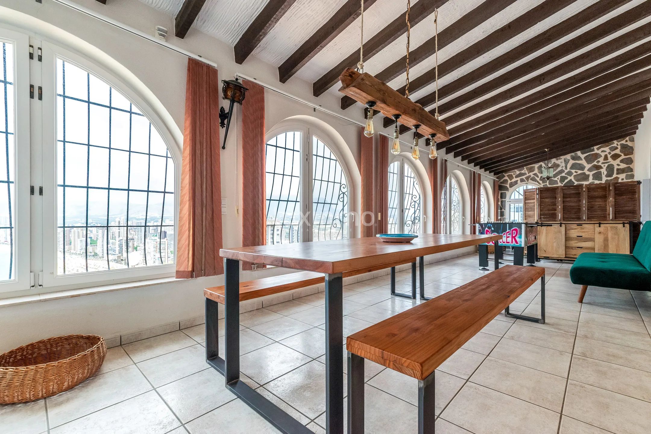 Villa mediterránea con piscina y casa de invitados, Benidorm — photo 19