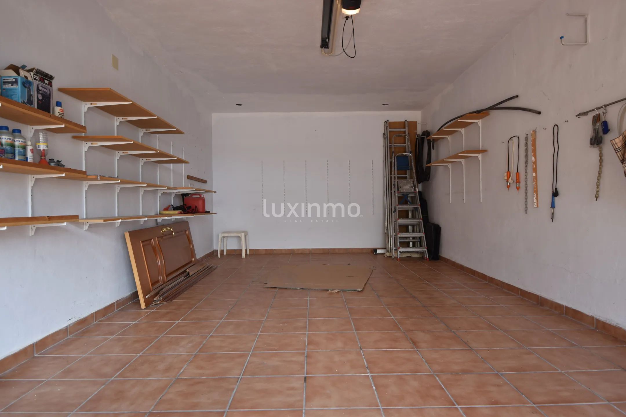 Mediterranean villa with pool and guest house, Benidorm — photo 45