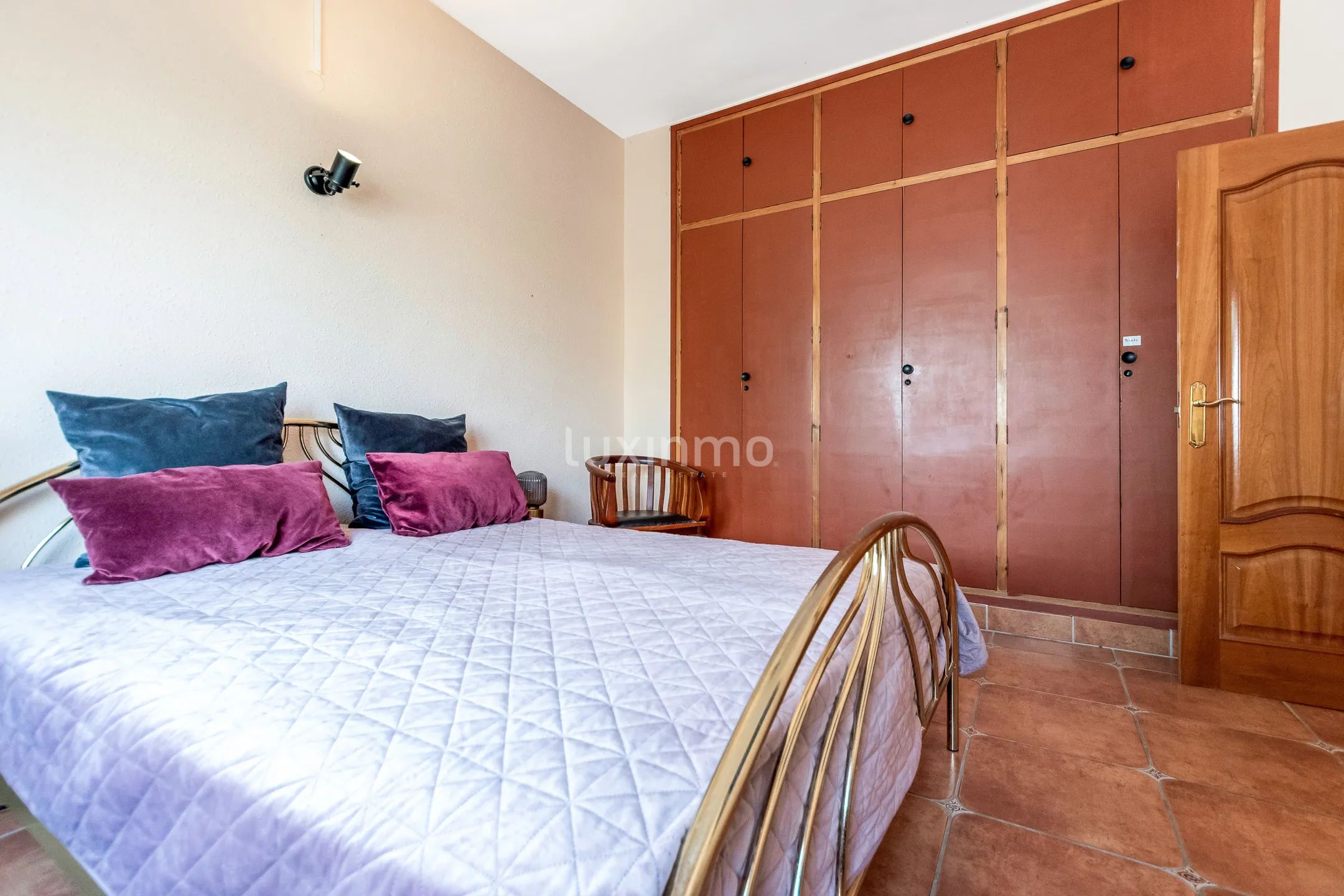 Villa mediterránea con piscina y casa de invitados, Benidorm — photo 26