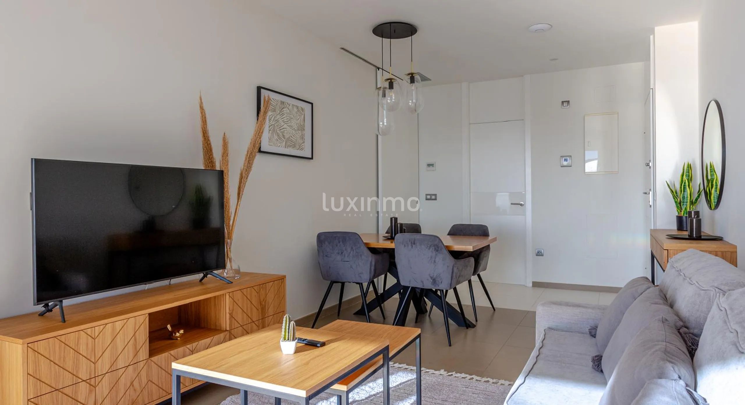 luxury sea view apartment in playa de poniente — photo 6