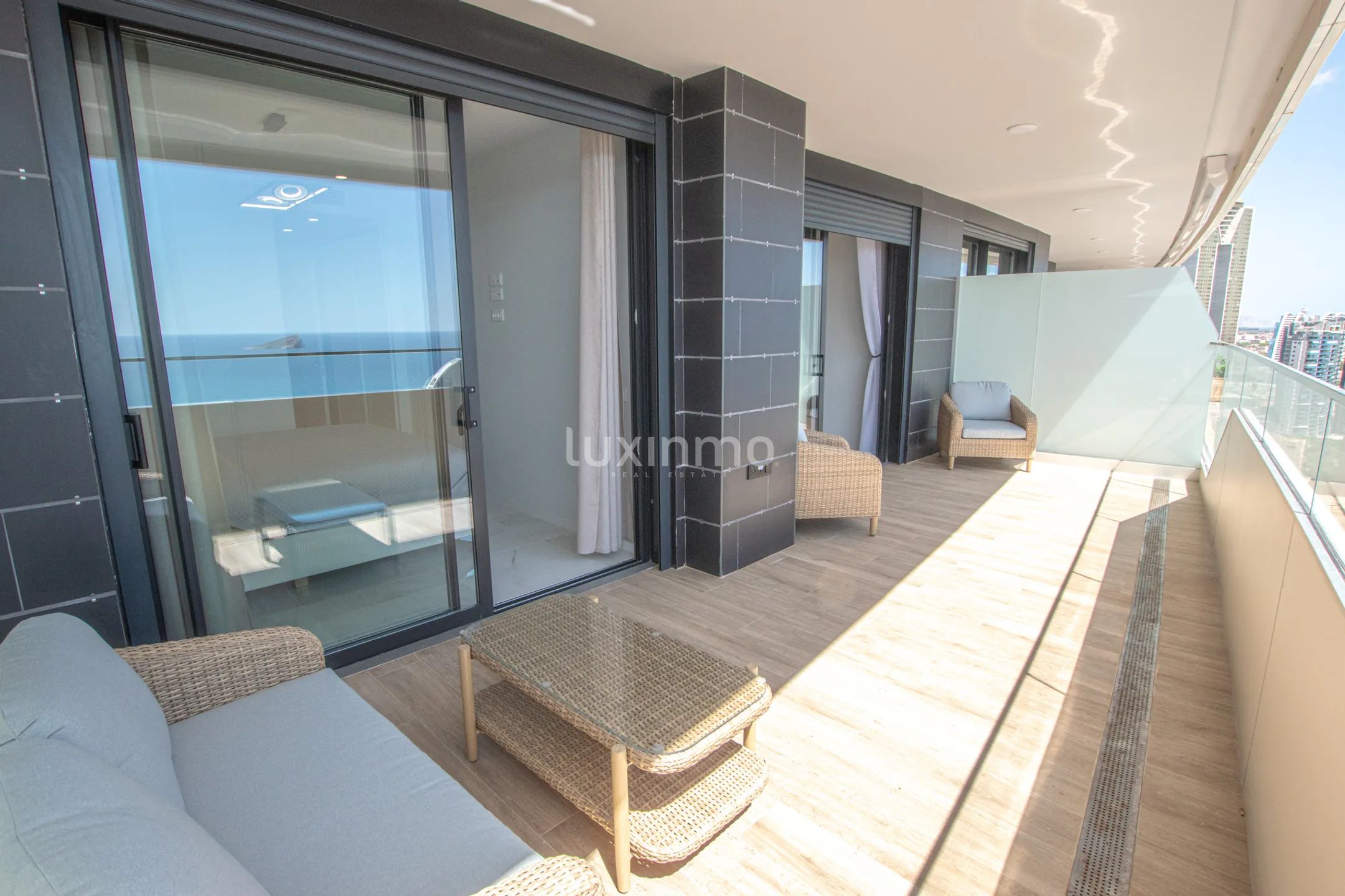 Flat with sea views for sale in Benidorm Beach — photo 4