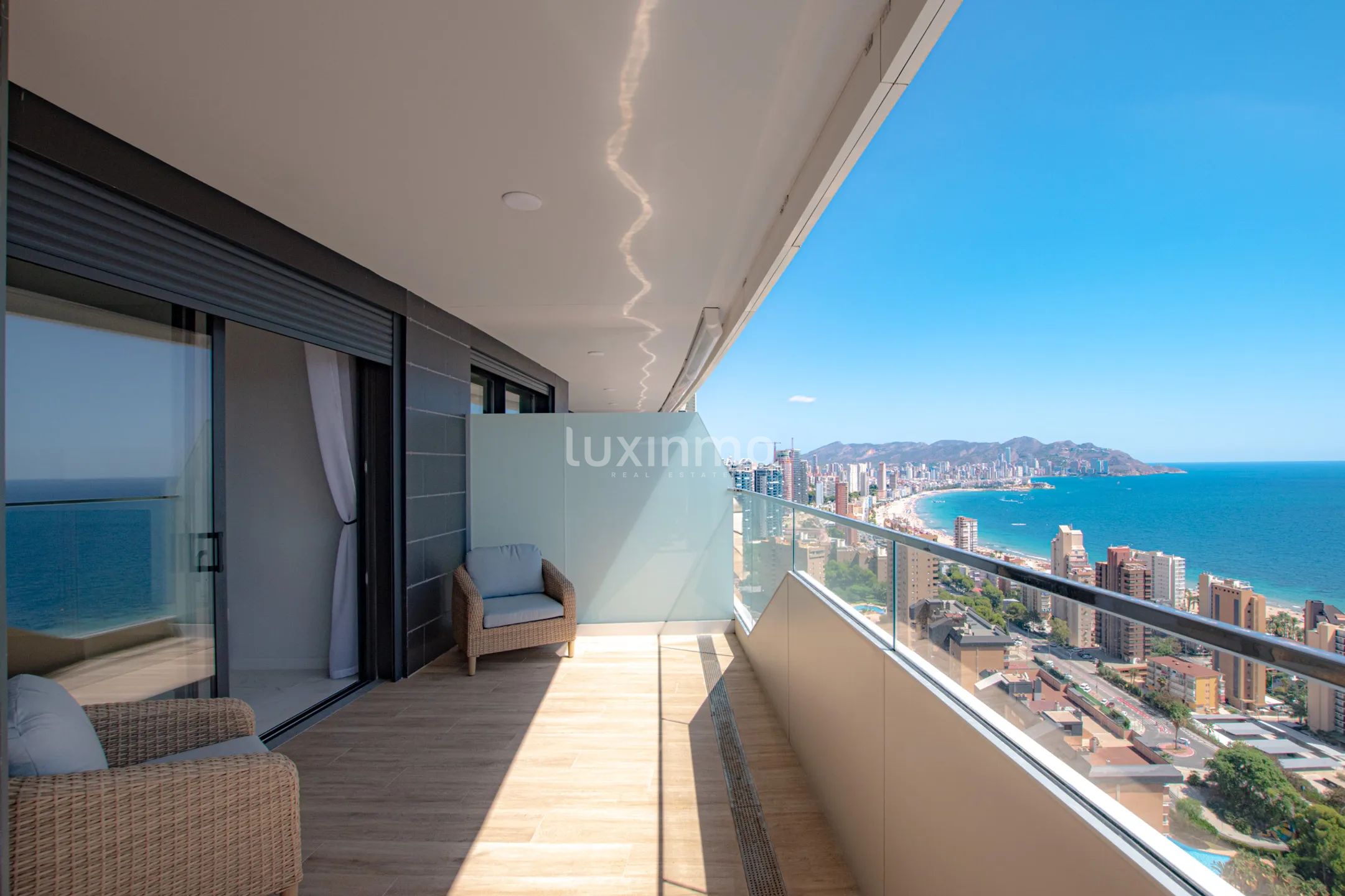 Flat with sea views for sale in Benidorm Beach — photo 2