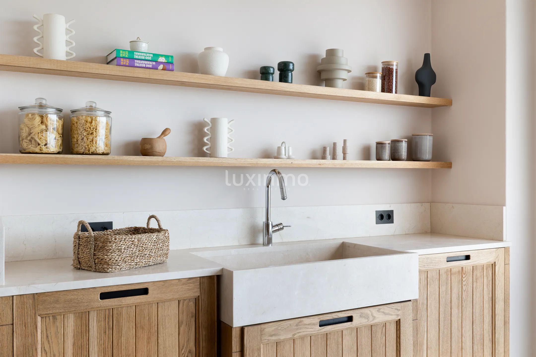 Who Loves the Sun - współczesna elegancja na Ibizie w prywatnym, naturalnym otoczeniu — photo 9