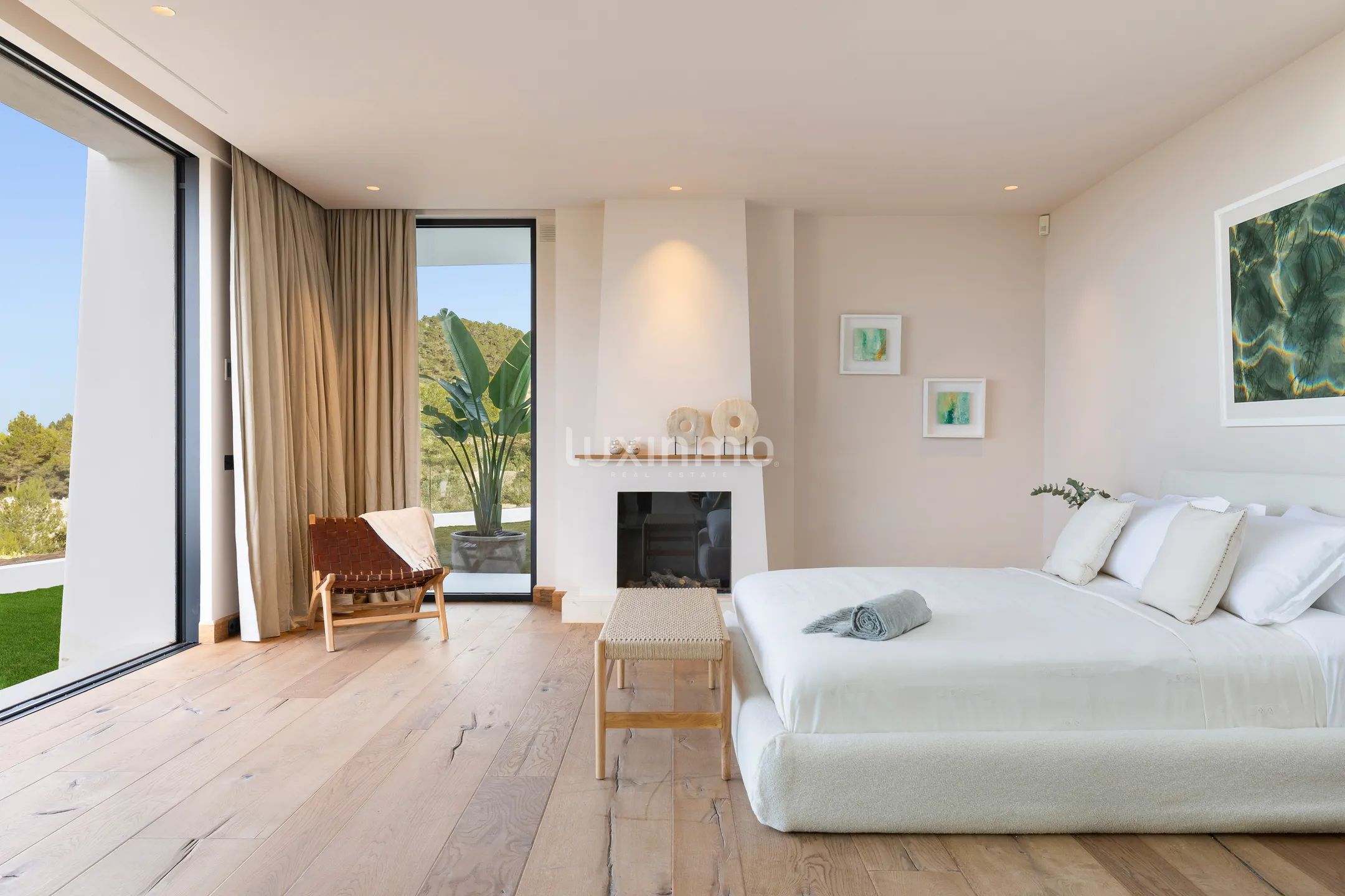Who Loves the Sun - Contemporary ibizan elegance in a private natural setting — photo 16
