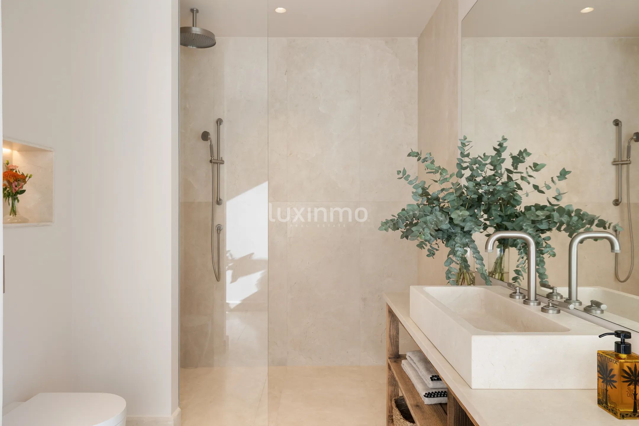 Who Loves the Sun - Contemporary ibizan elegance in a private natural setting — photo 23