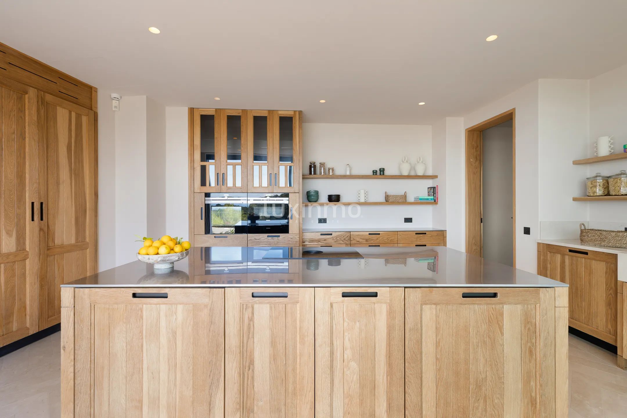 Who Loves the Sun - Contemporary ibizan elegance in a private natural setting — photo 17