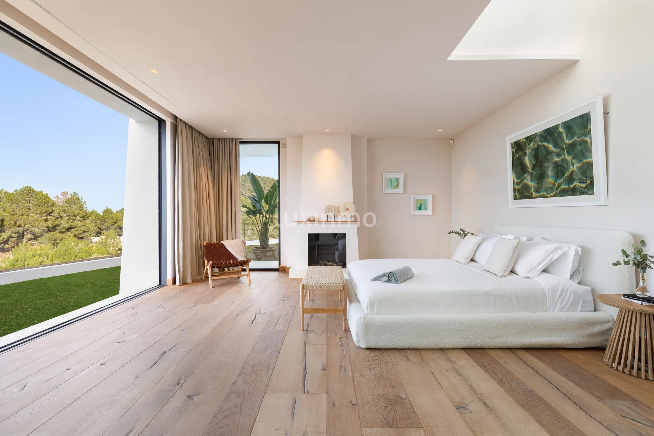 Who Loves the Sun - Contemporary ibizan elegance in a private natural setting — photo 15
