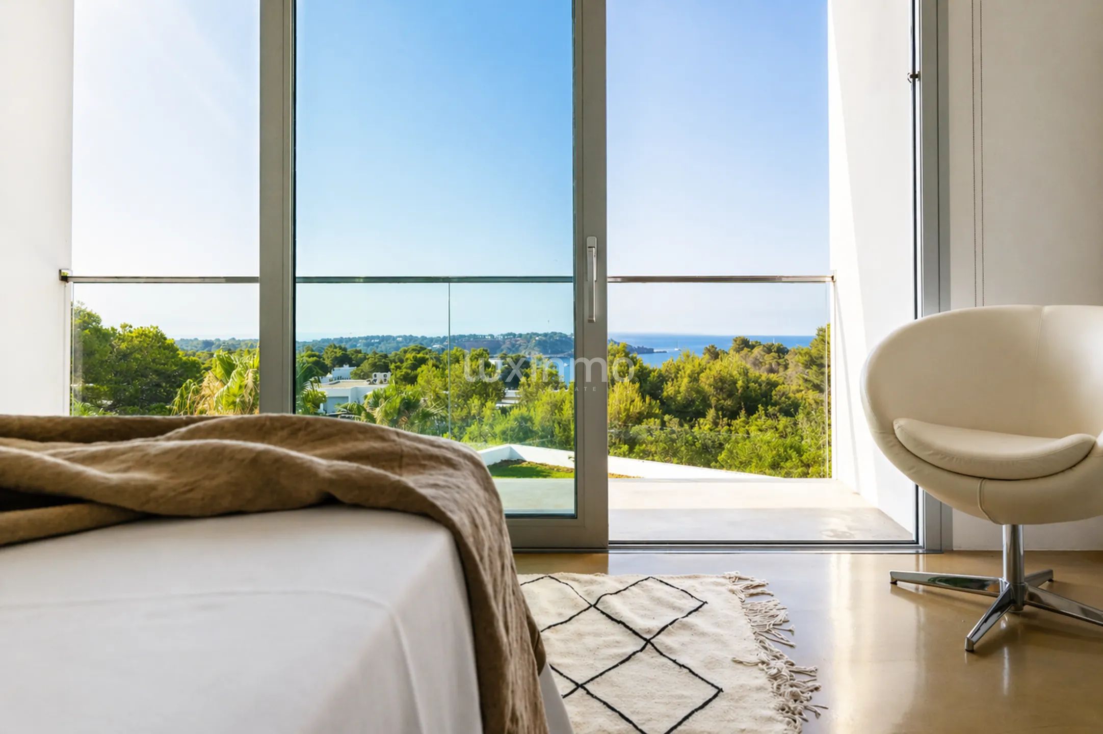 Spectacular 6 bedroom villa in Ibiza with views of Formentera and tourist license — photo 22