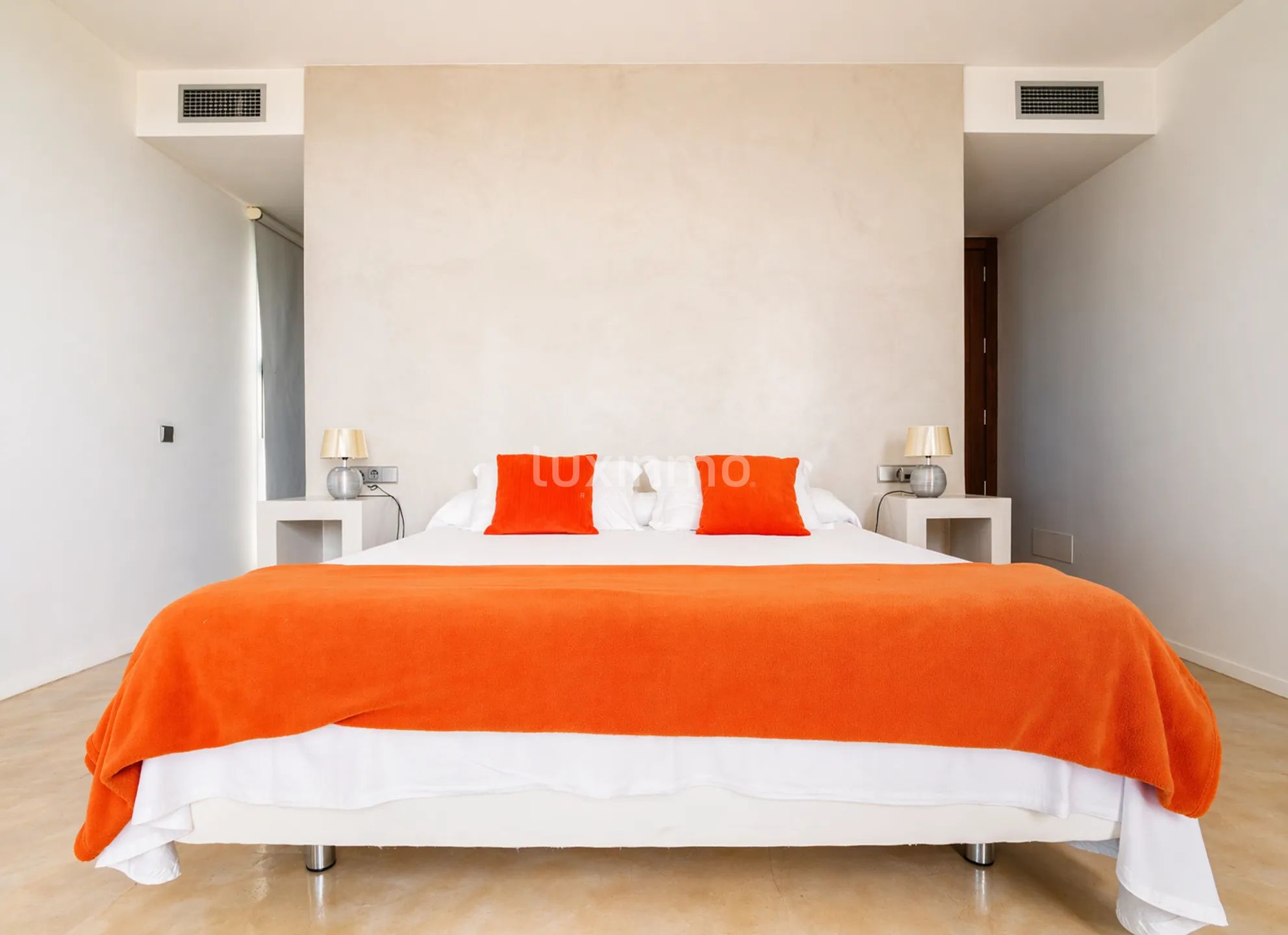 Spectacular 6 bedroom villa in Ibiza with views of Formentera and tourist license — photo 26